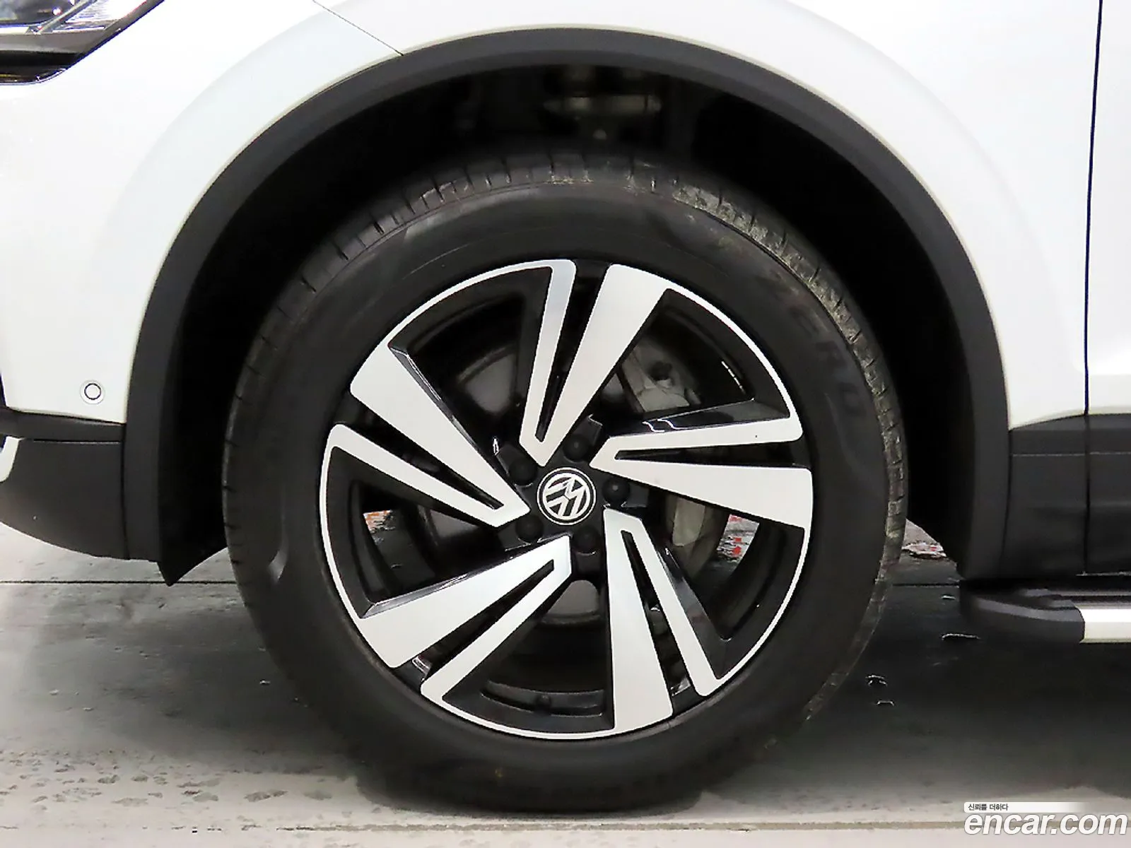 Volkswagen Touareg 2020 — 9