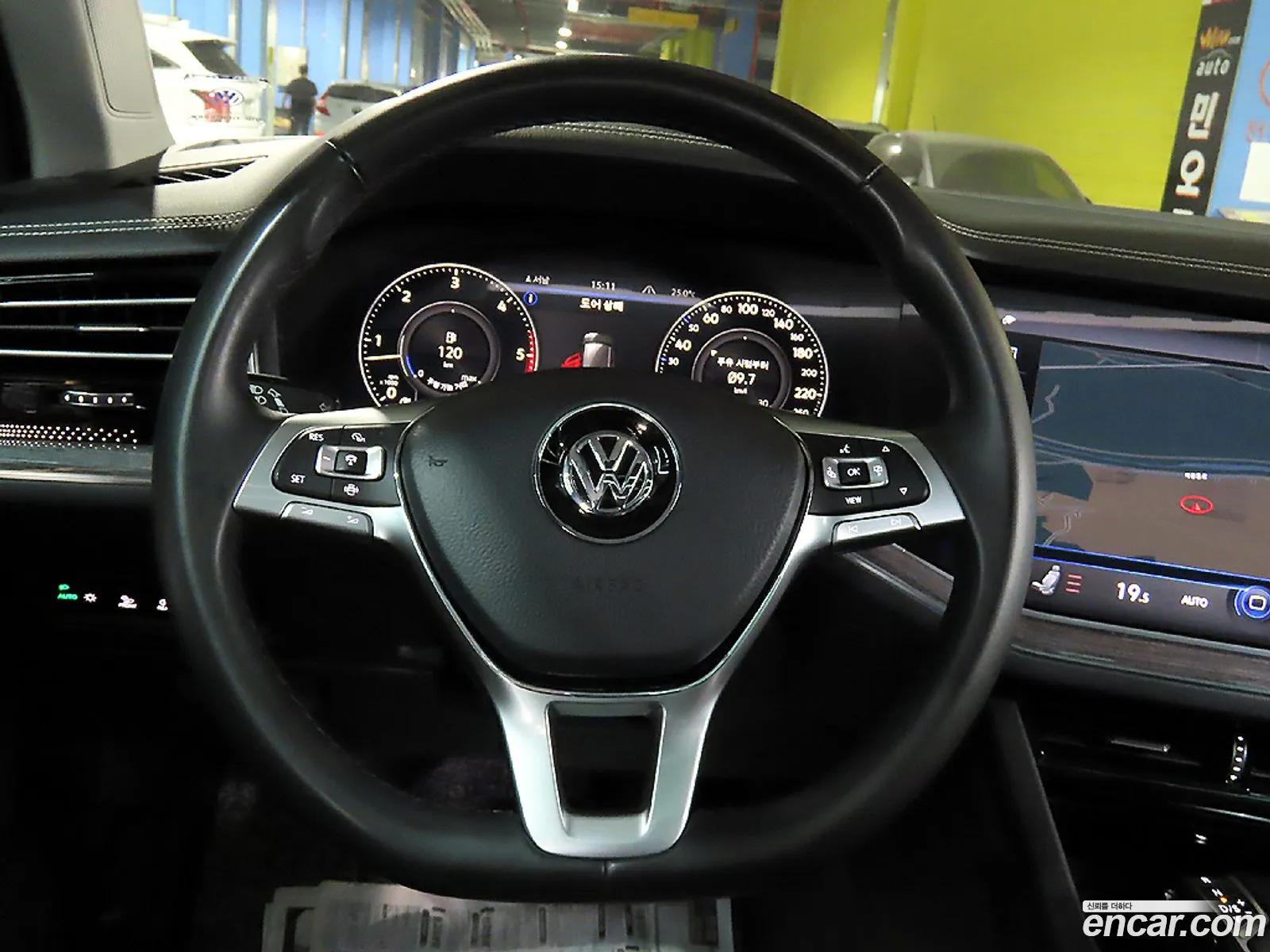 Volkswagen Touareg 2020 — 2