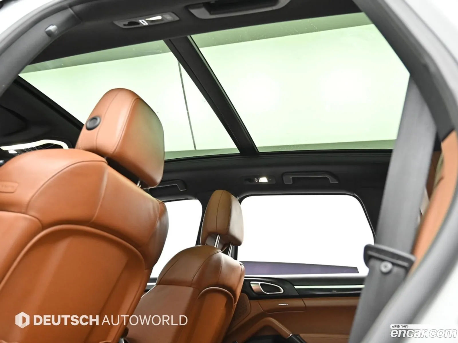 Porsche Cayenne 2016 — 11