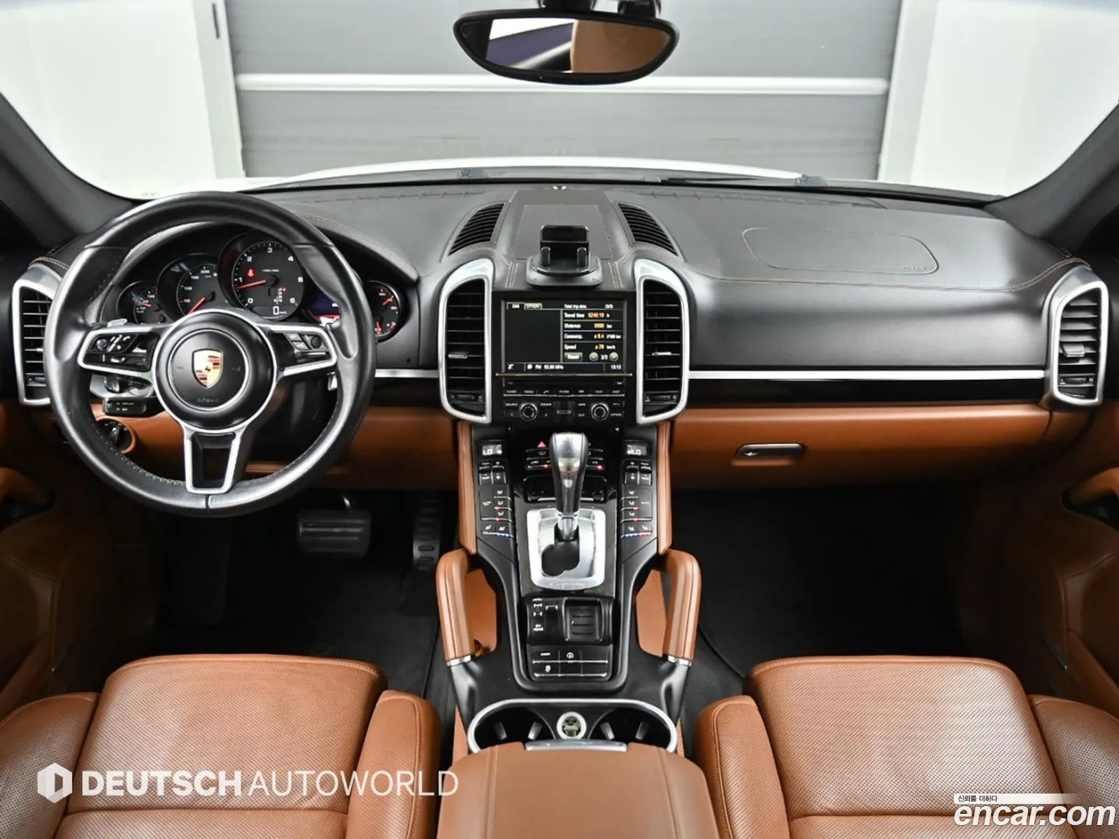 Porsche Cayenne 2016 — 12