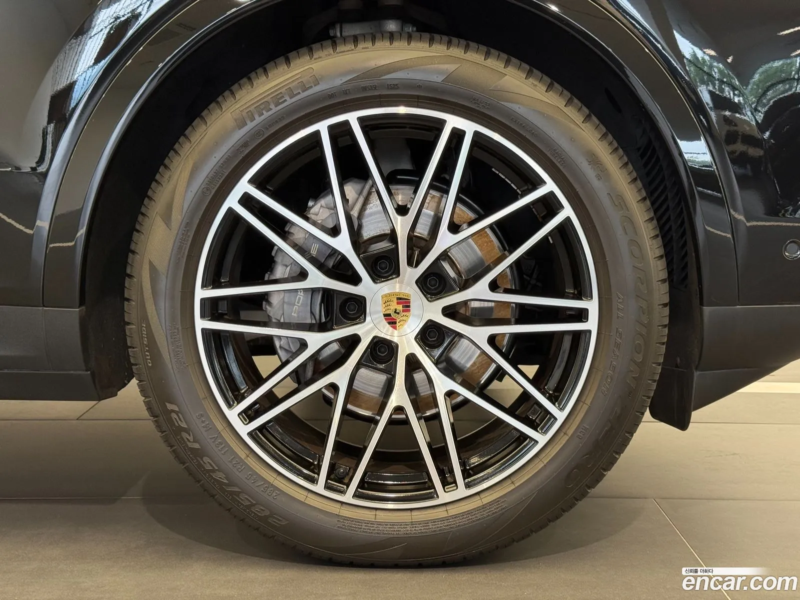 Porsche Cayenne 2023 — 16
