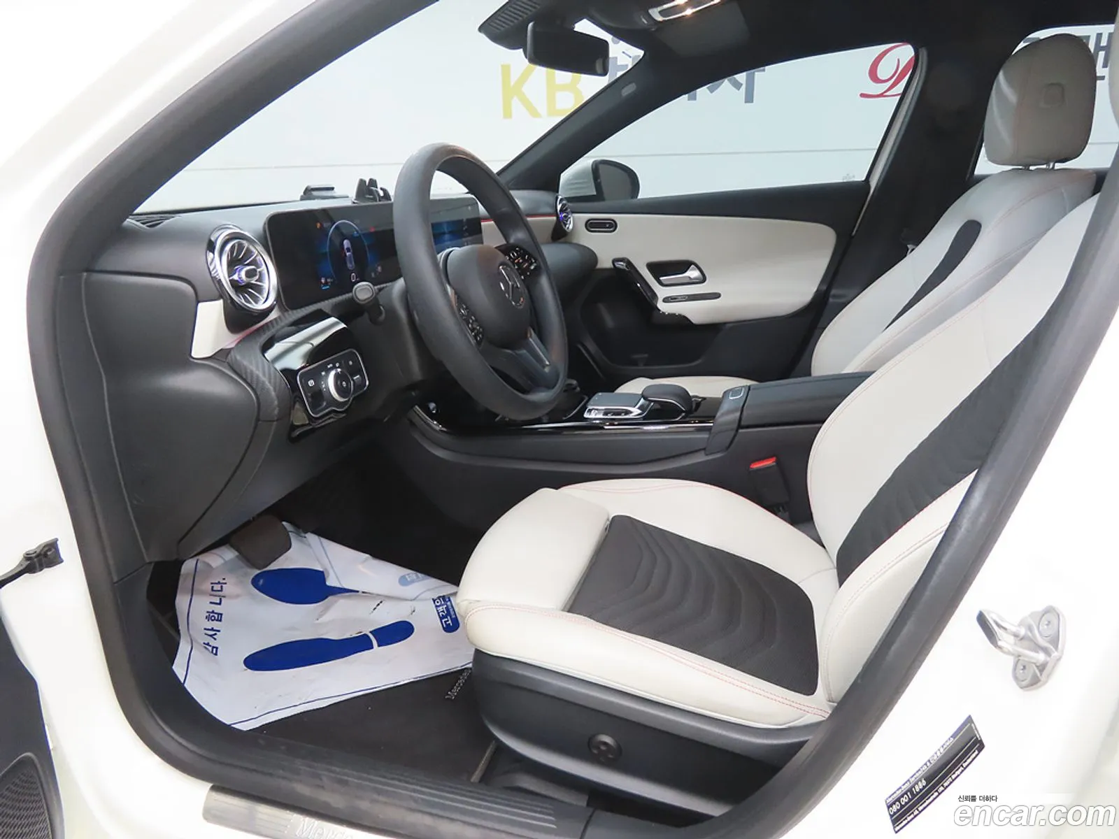 Mercedes-Benz A-Class W177 2020 — 10