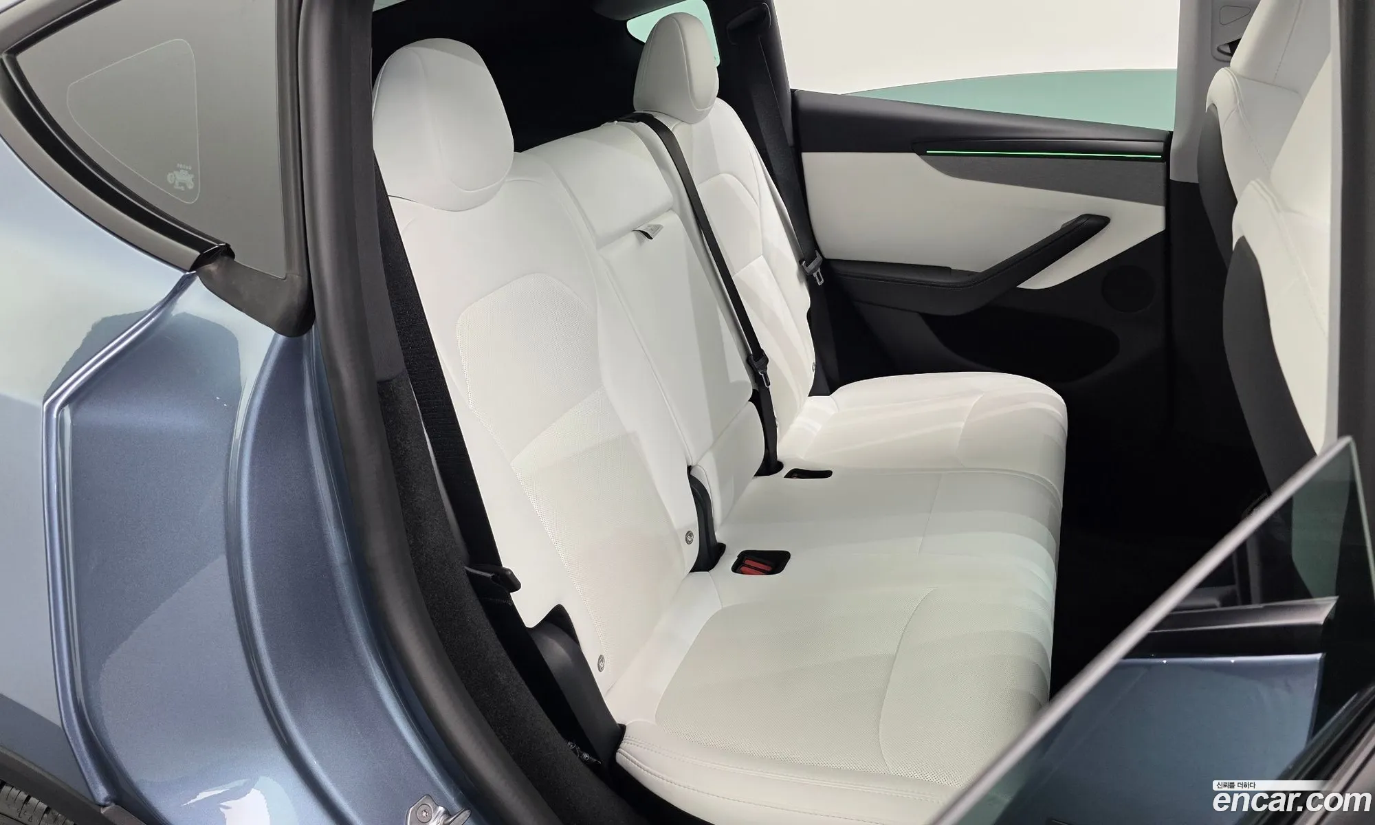 Tesla Model Y 2025 LRWYGCFJ0SC987715 — 7