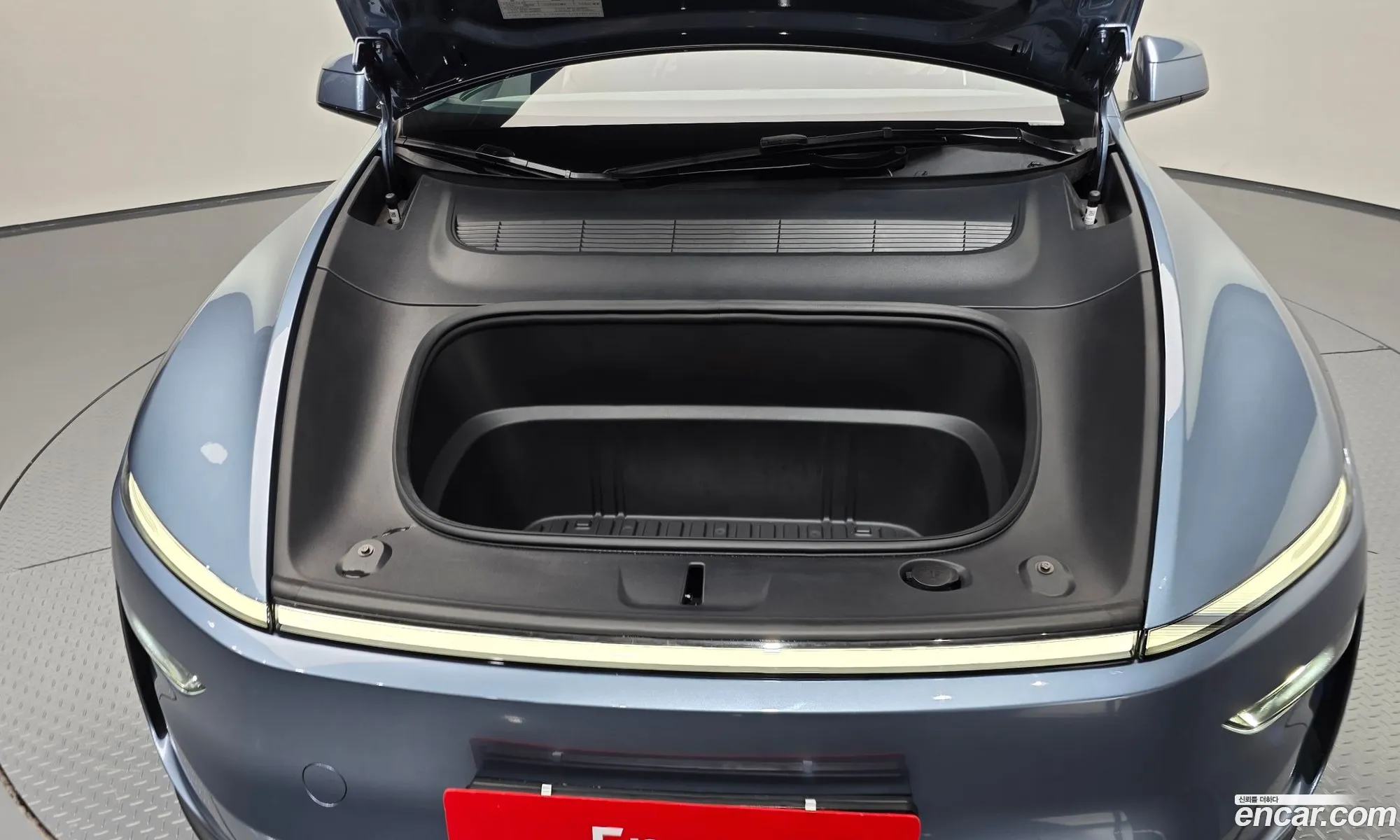 Tesla Model Y 2025 LRWYGCFJ0SC987715 — 4