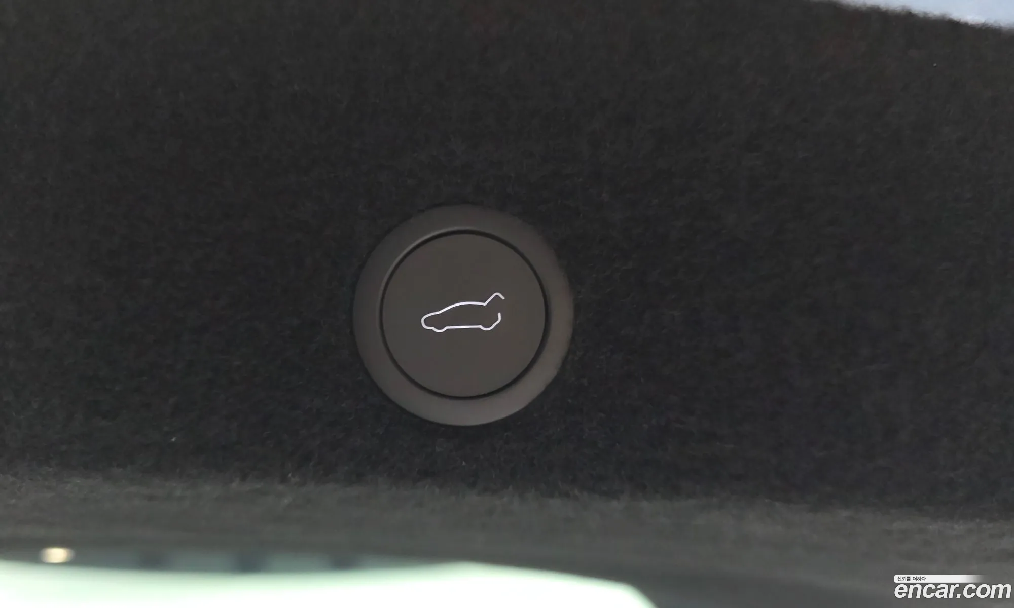 Tesla Model Y 2025 LRWYGCFJ0SC987715 — 30