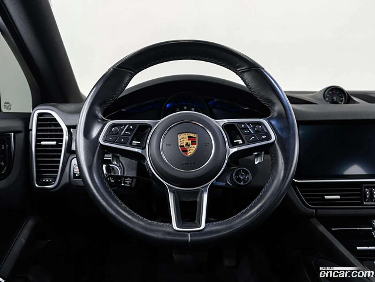 Porsche Cayenne 2020 — 19
