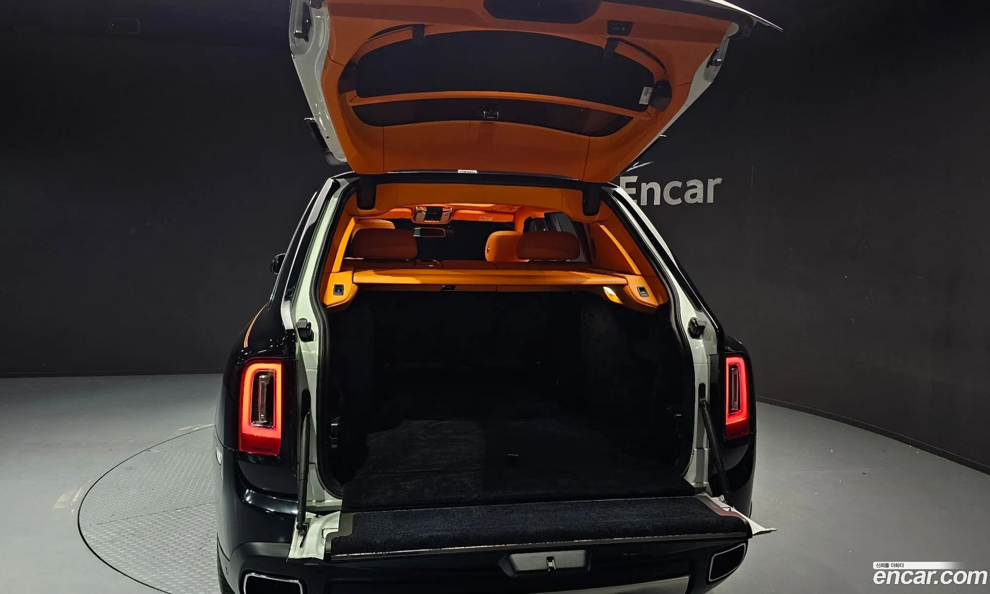 Rolls-Royce Cullinan 2022 SCATV4103NU212726 — 17
