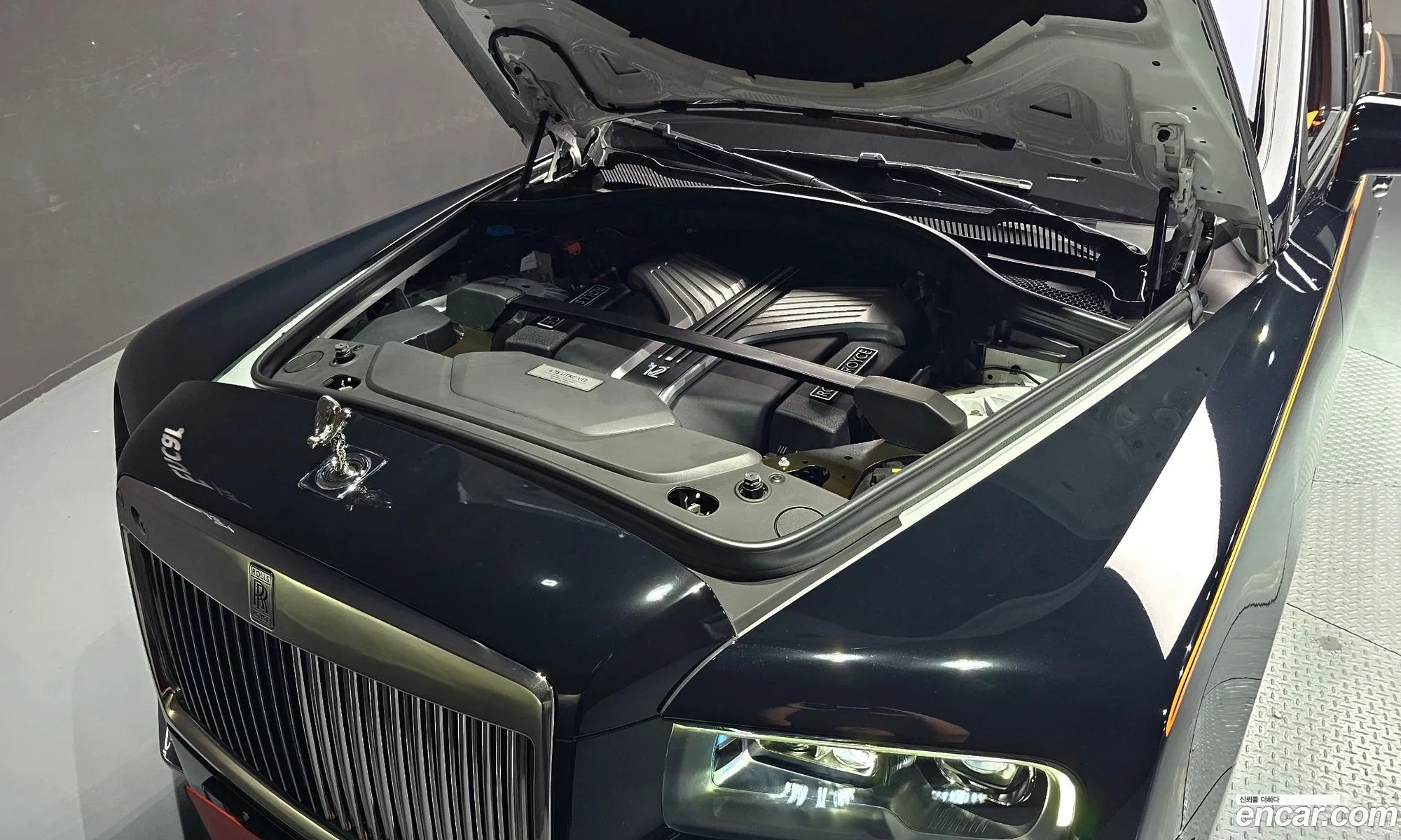 Rolls-Royce Cullinan 2022 SCATV4103NU212726 — 18