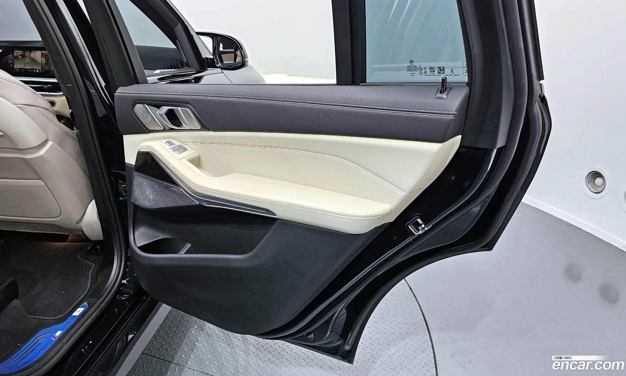 BMW X7 2025 WBA31EM03S9Z01568 — 17