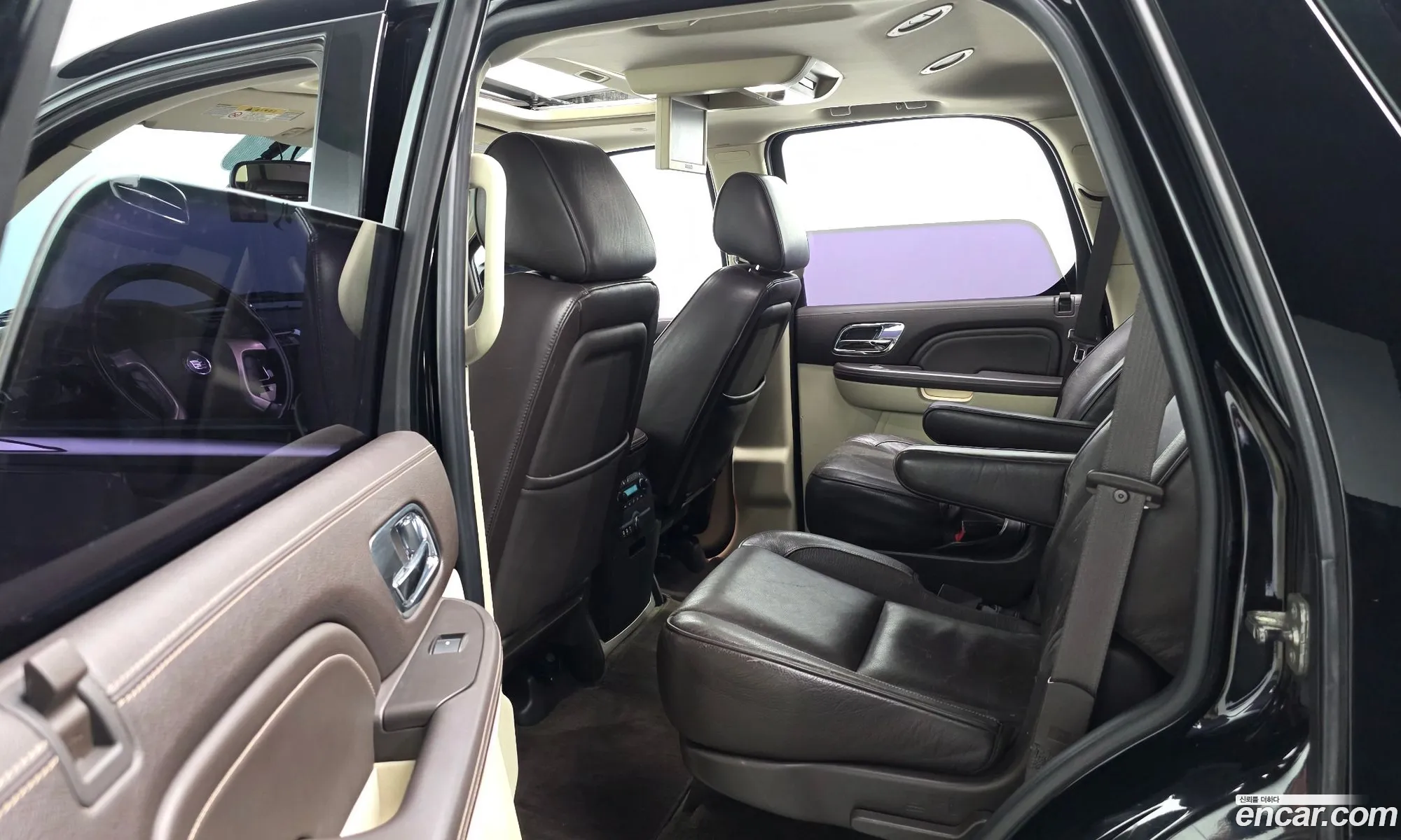 Cadillac Escalade 2011 — 17