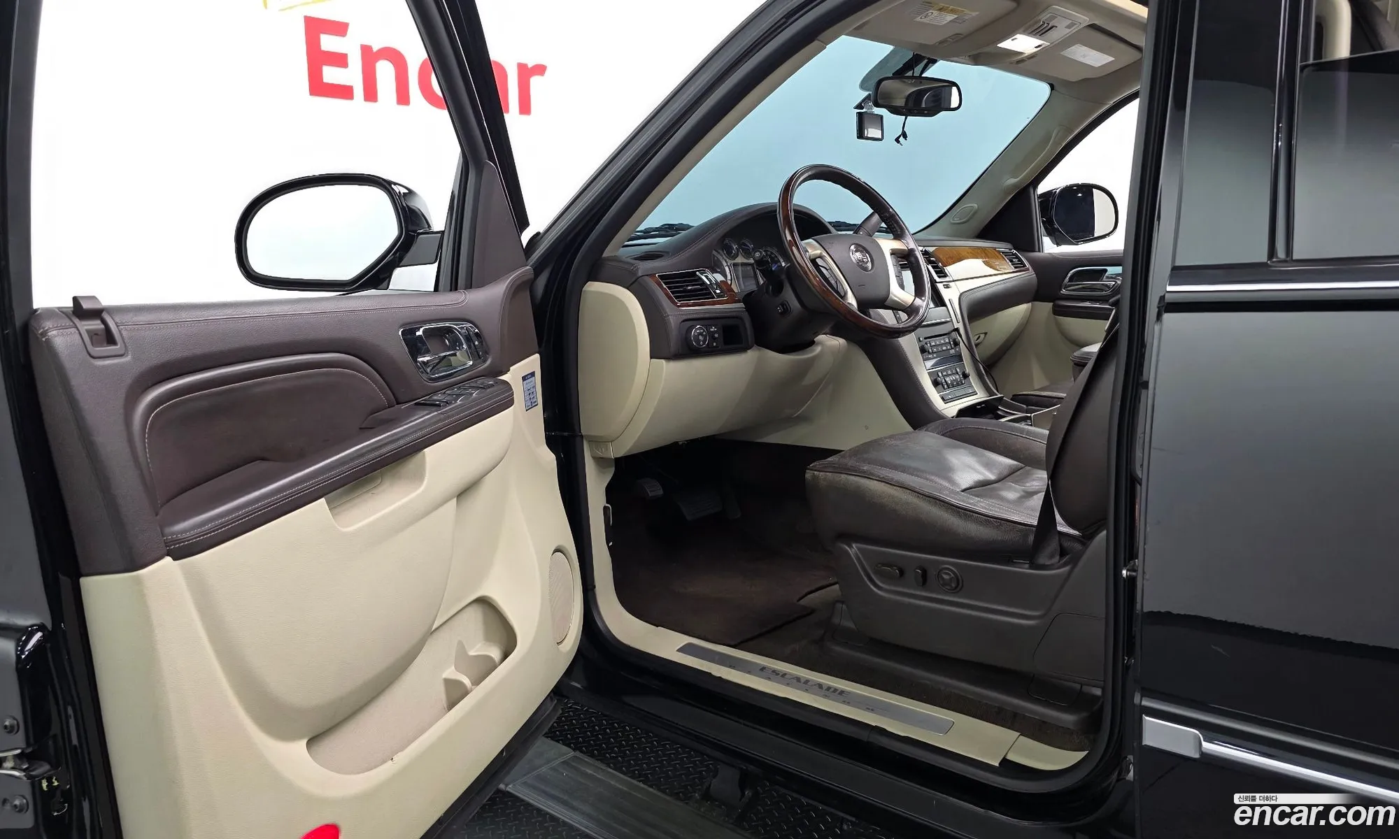 Cadillac Escalade 2011 — 13