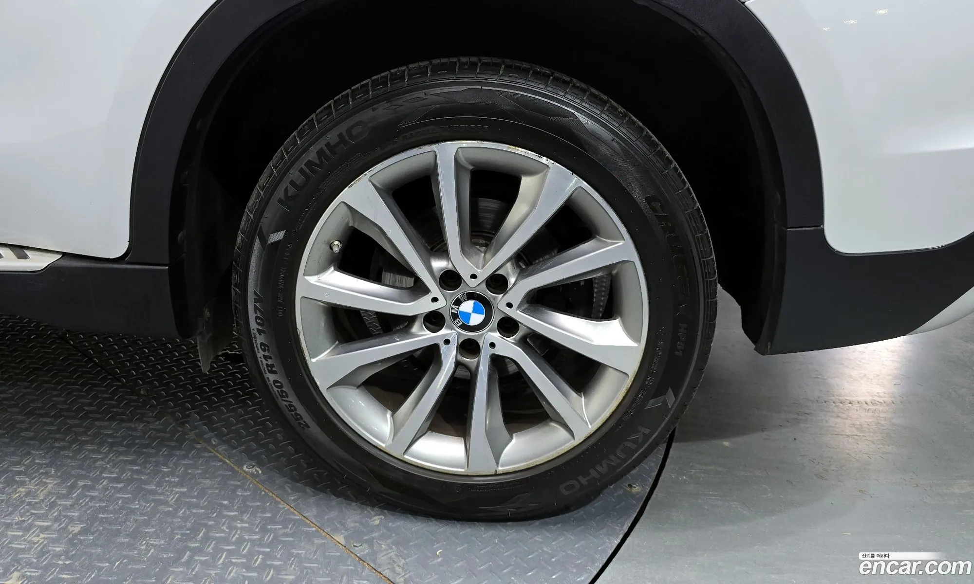 BMW X6 2018 WBAKV2102J0Z81449 — 12