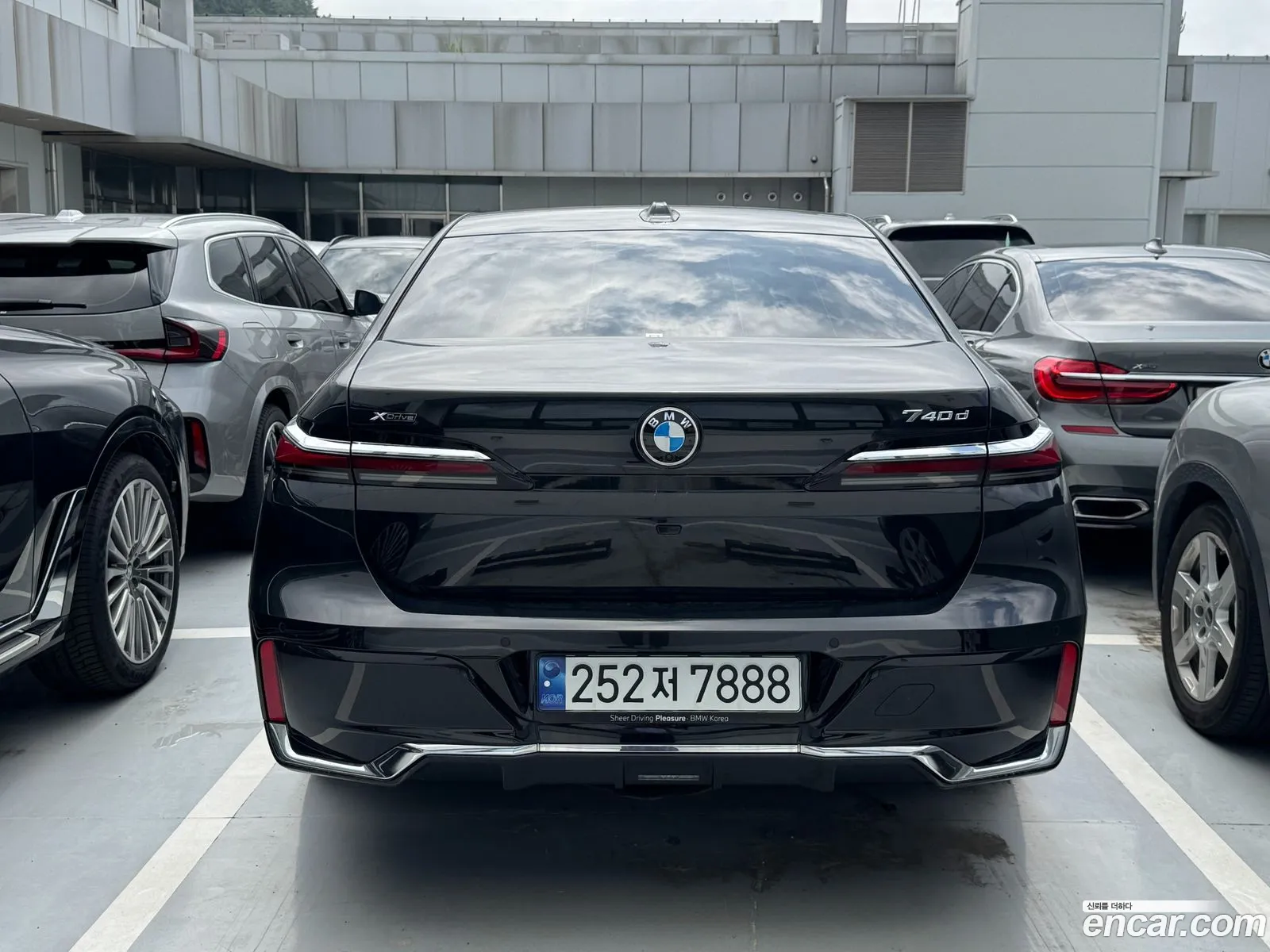 BMW 7 Series 2024 — 9