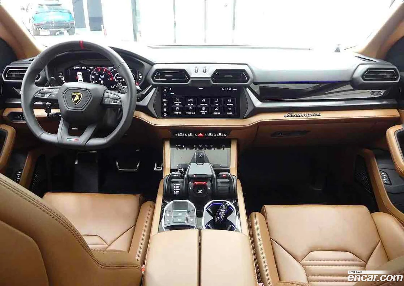 Lamborghini Urus 2025 — 17