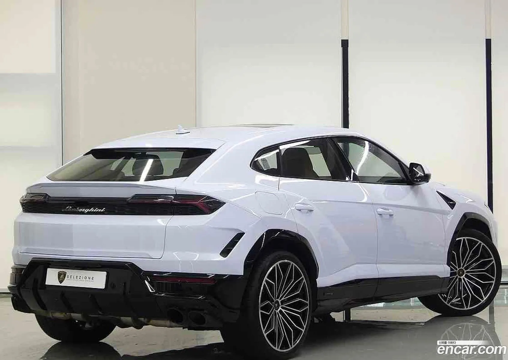 Lamborghini Urus 2025 — 10
