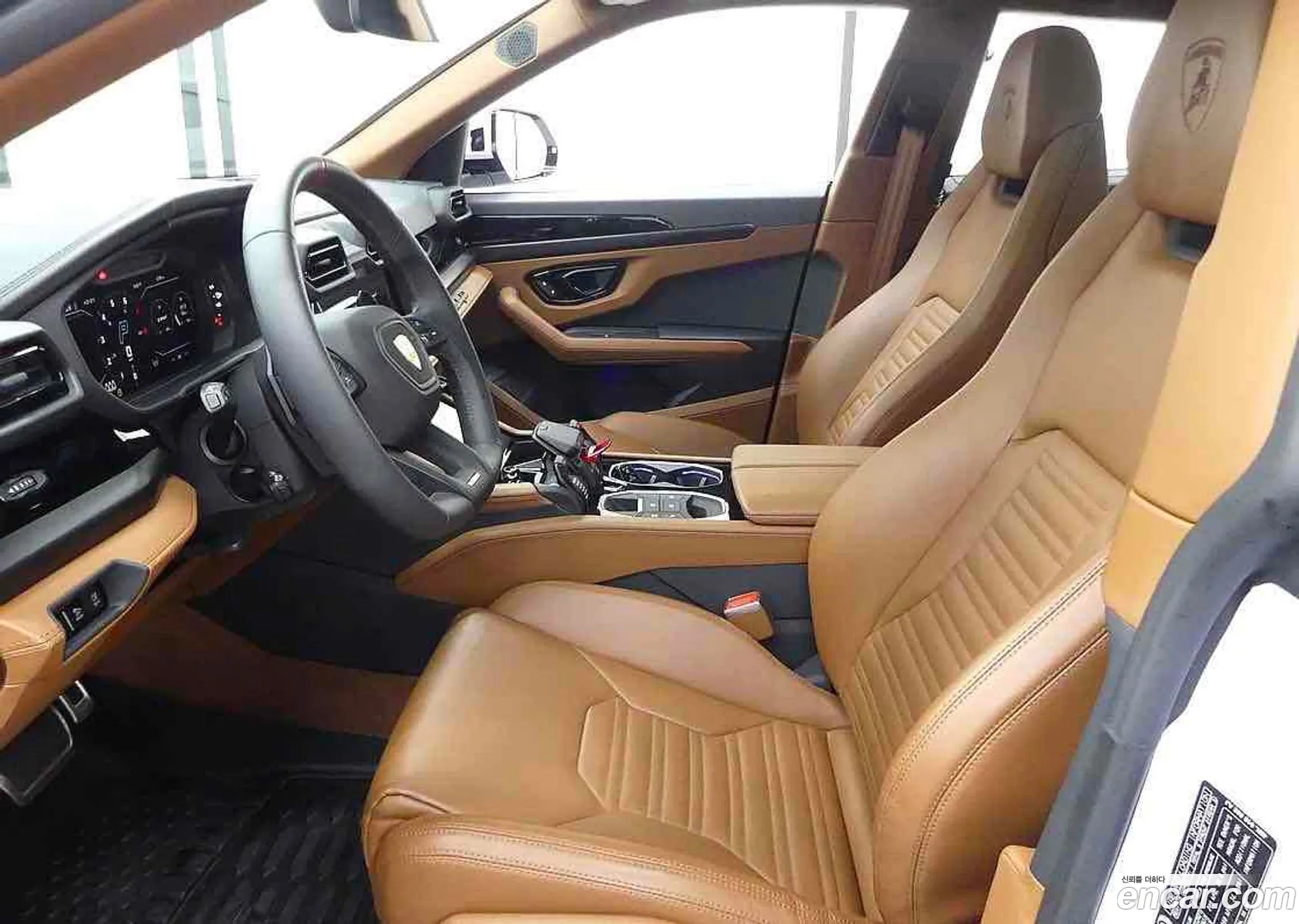 Lamborghini Urus 2025 — 14