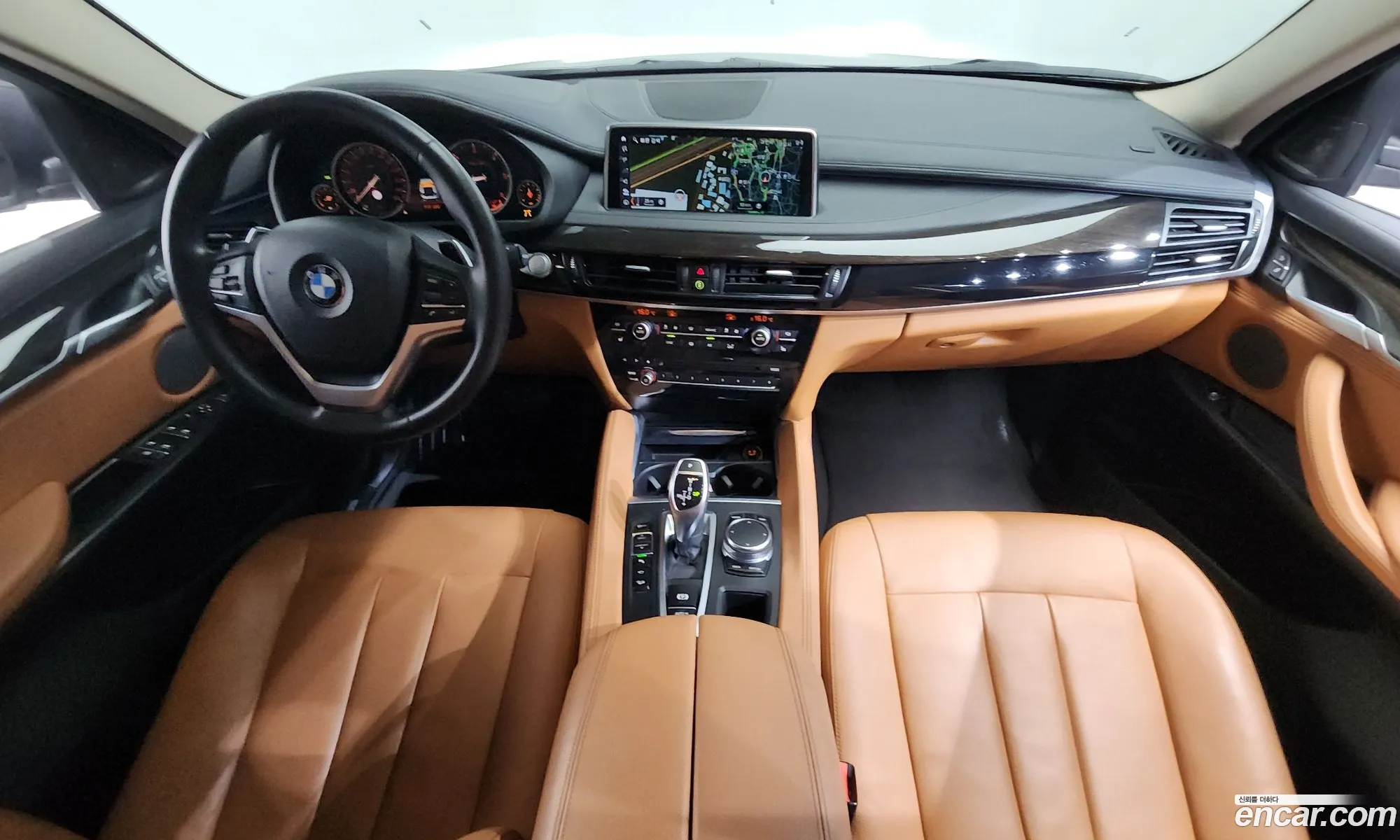 BMW X6 2018 WBAKV2100J0Y41240 — 30