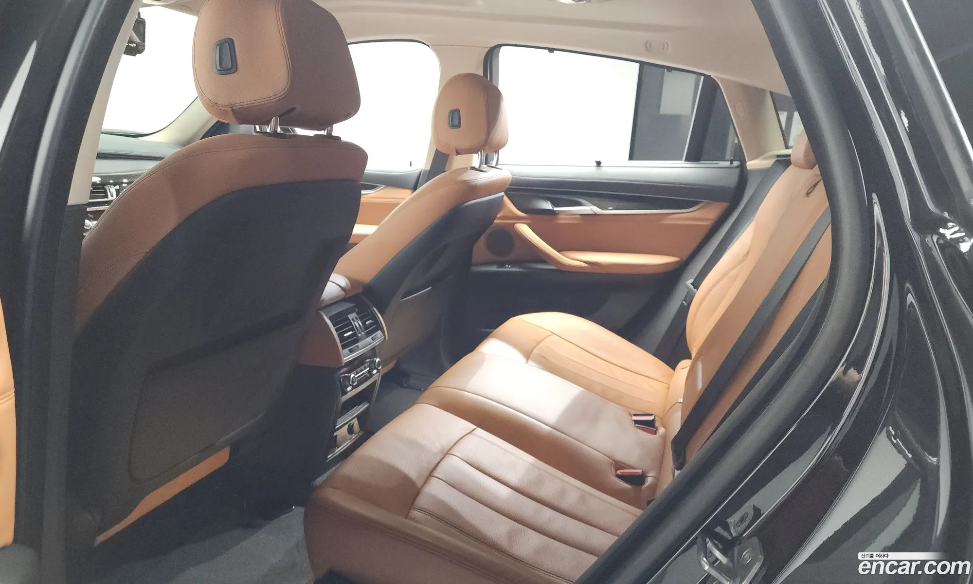BMW X6 2018 WBAKV2100J0Y41240 — 12