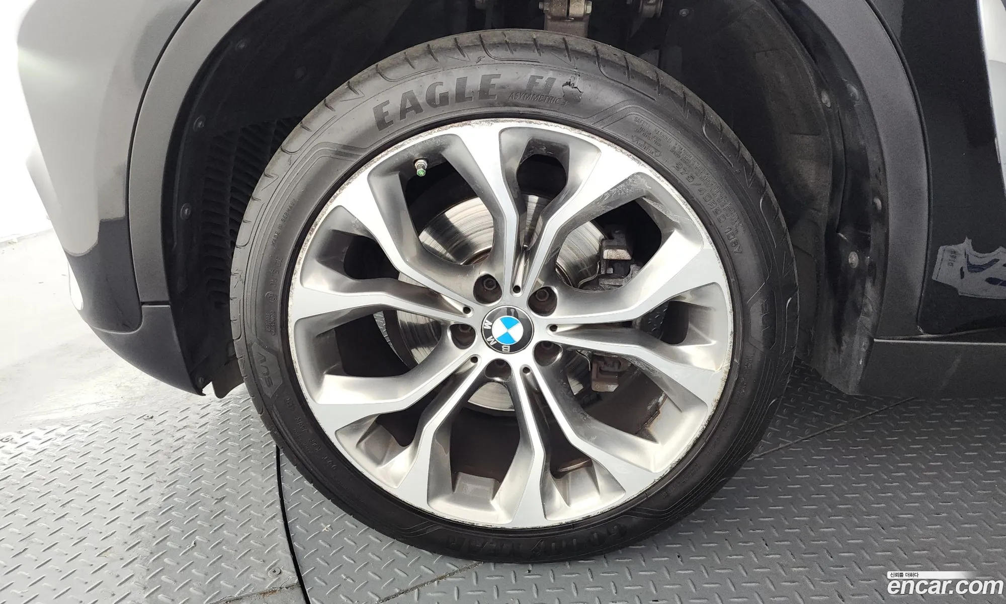 BMW X6 2018 WBAKV2100J0Y41240 — 17