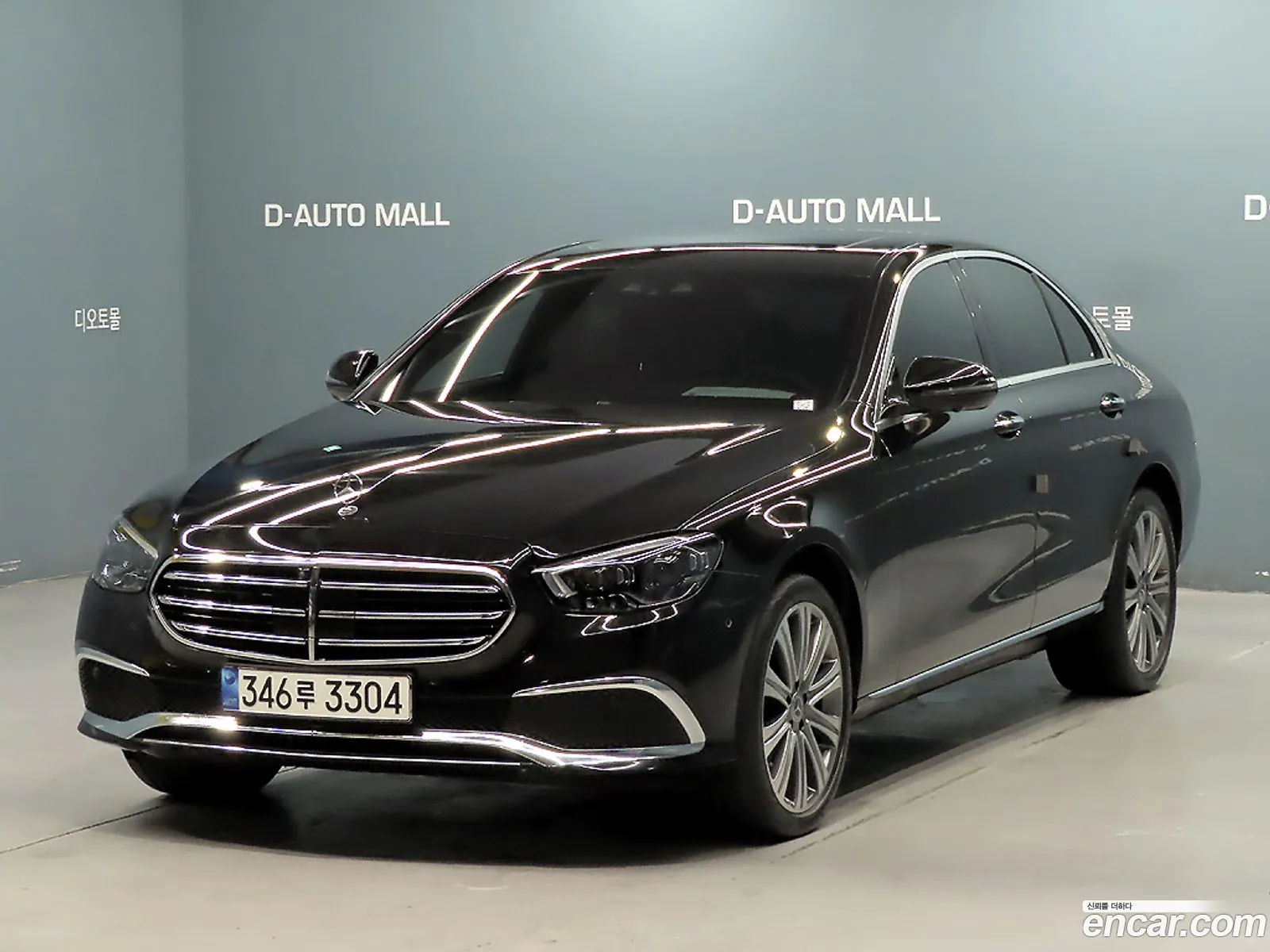 Mercedes-Benz E-Class W213 2023 — 17