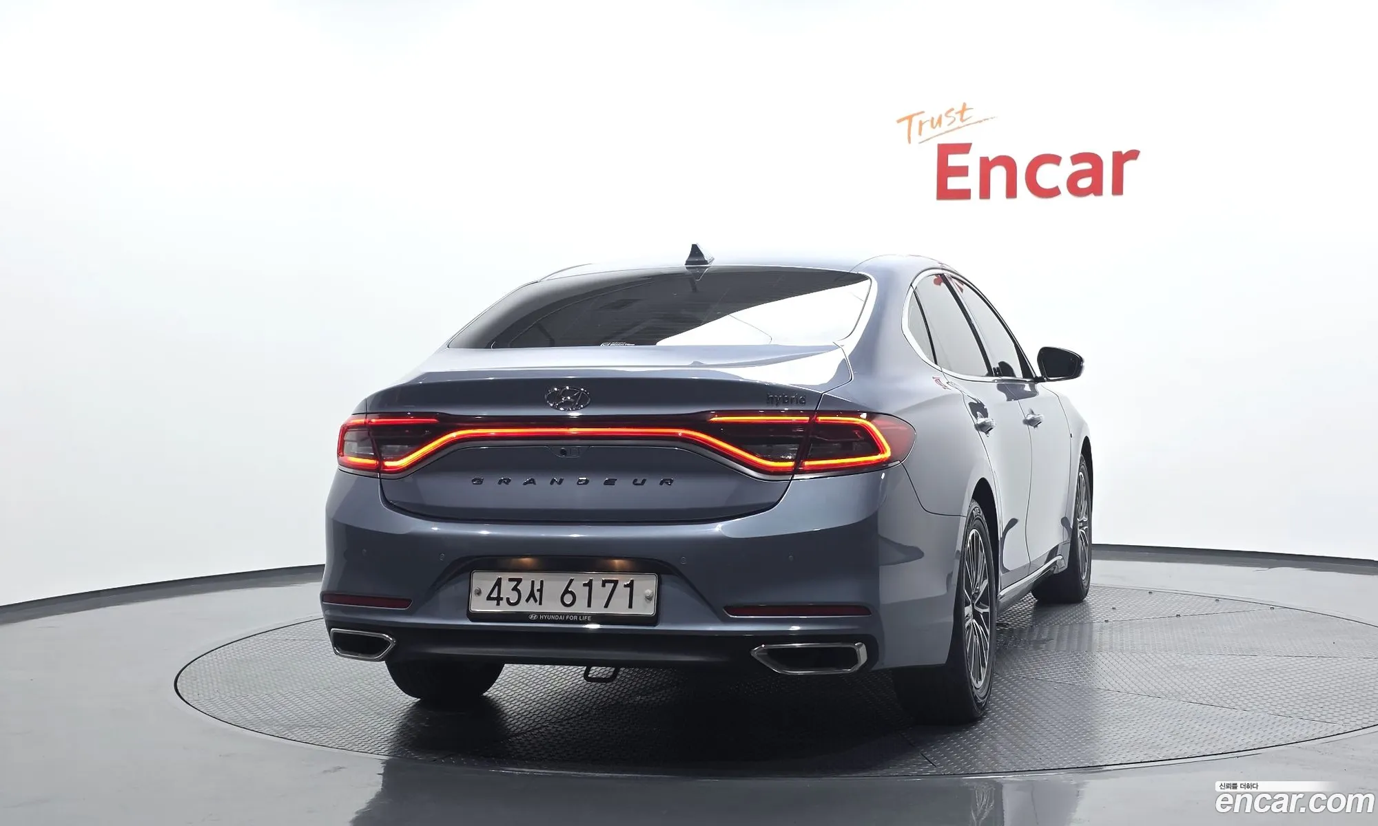 Hyundai Grandeur IG Hybrid 2017 — 3