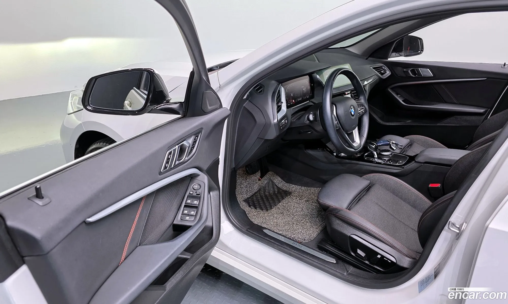 BMW 1 Series 2021 — 32