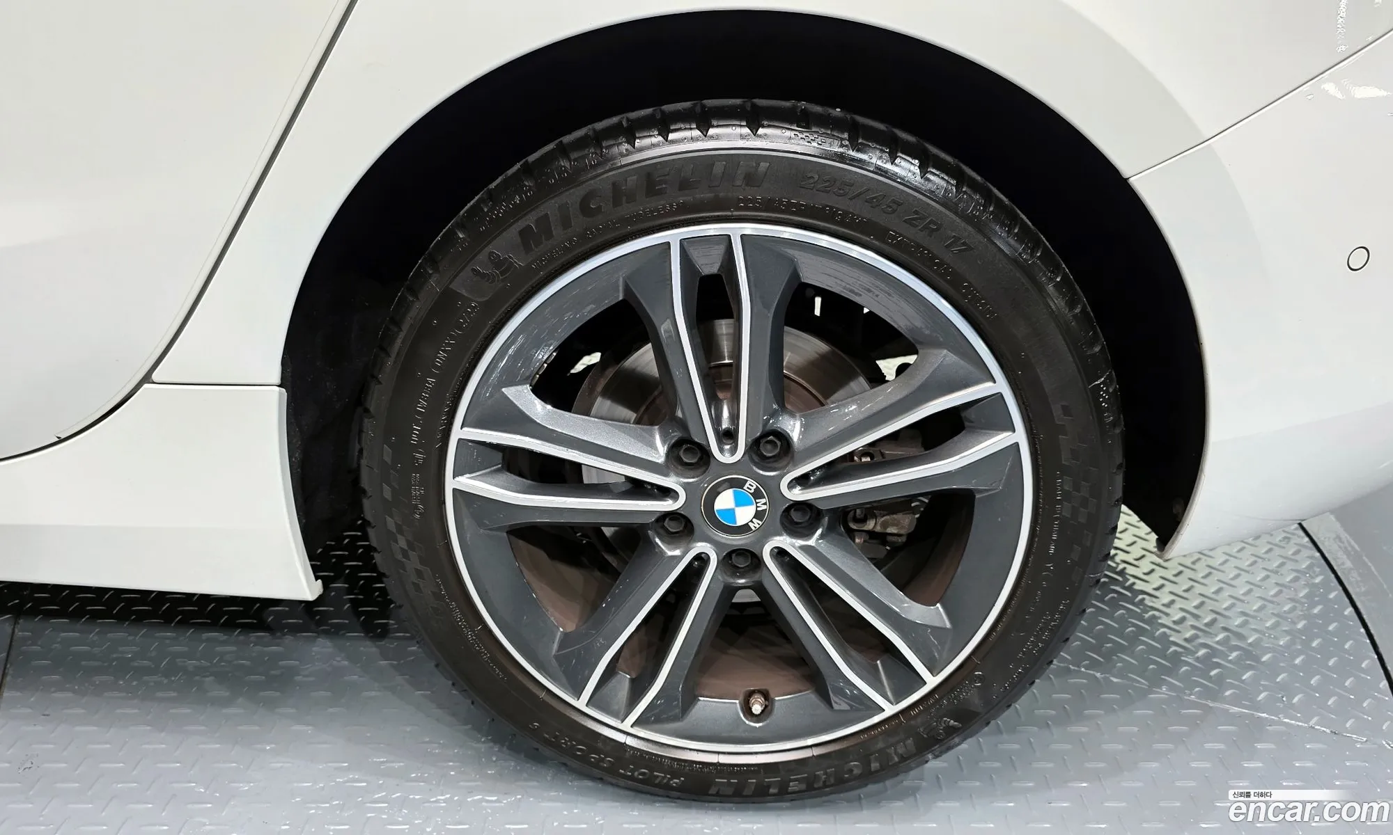 BMW 1 Series 2021 — 8
