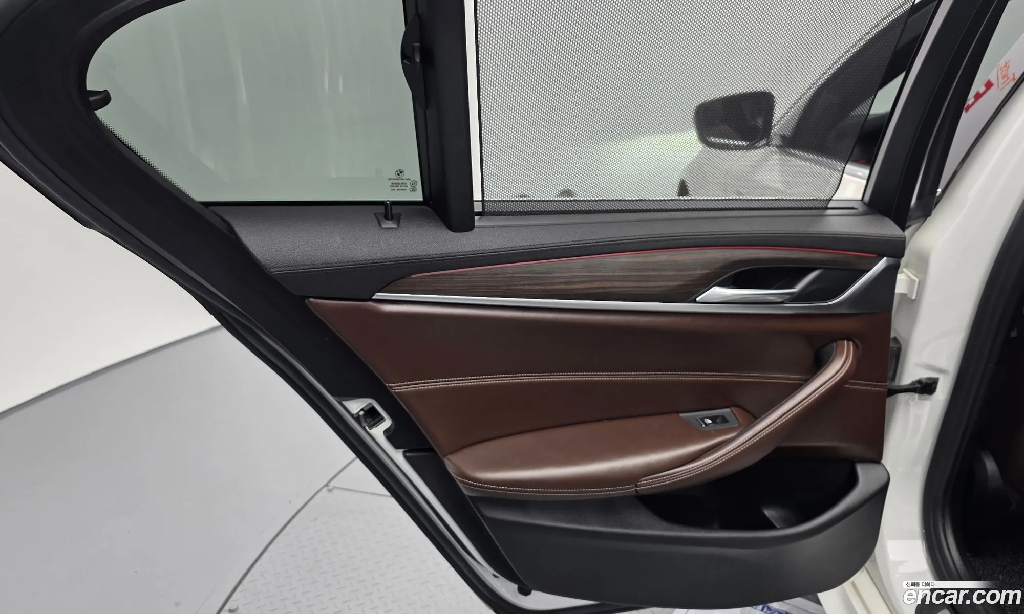 BMW 5 Series 2018 WBAJD9101JB277089 — 5