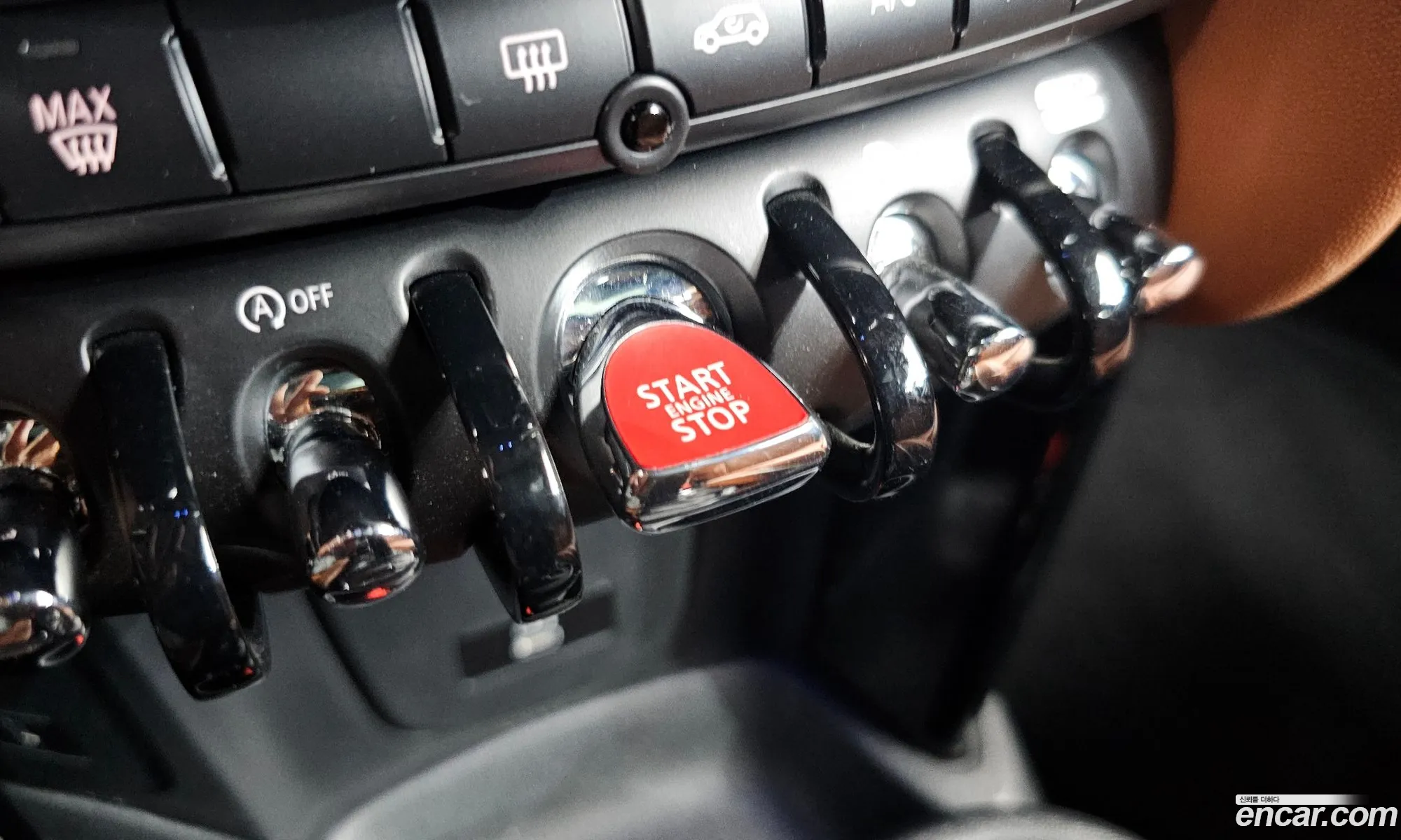 Mini Cooper S 2024 — 18