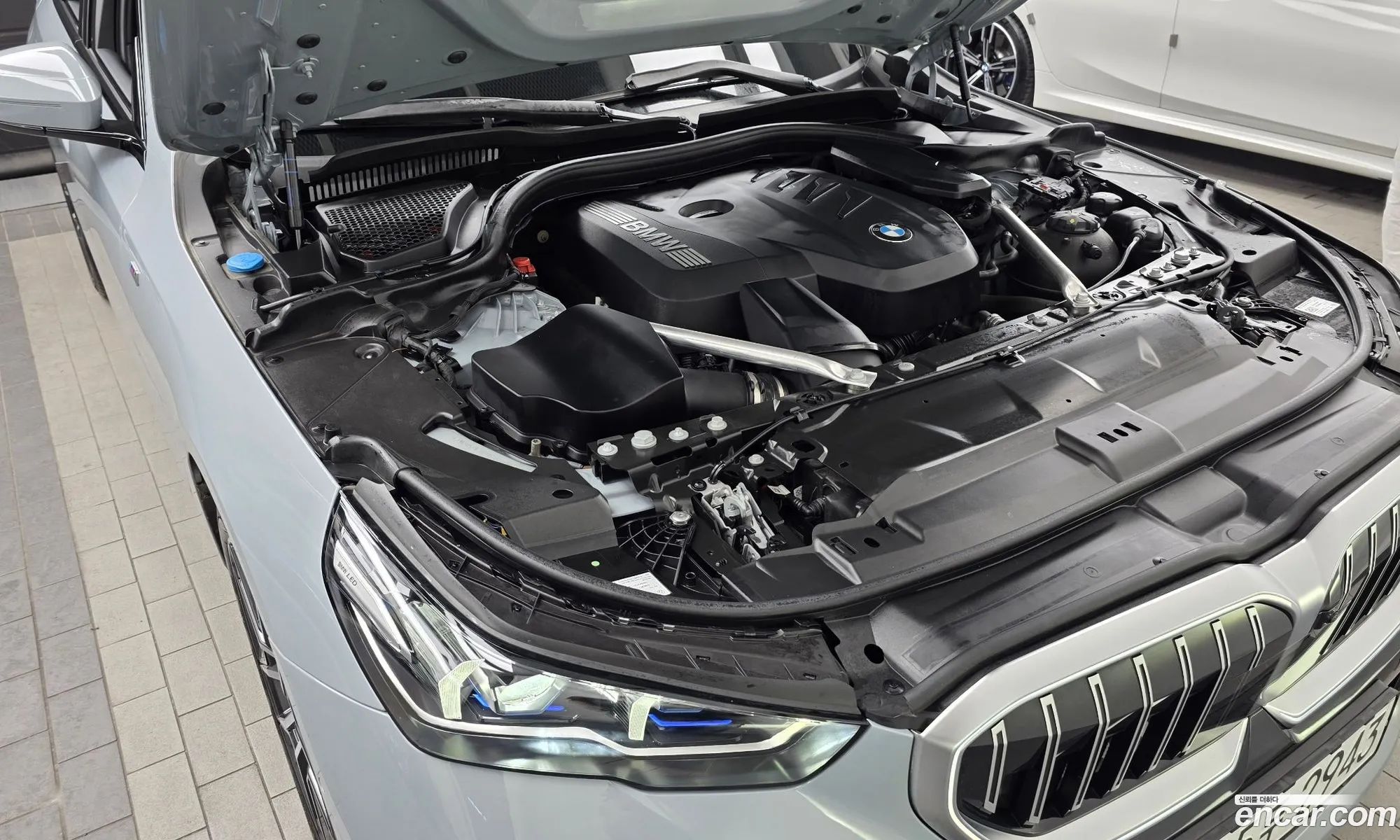 BMW 5 Series 2024 WBA21FJ02RCS43048 — 16