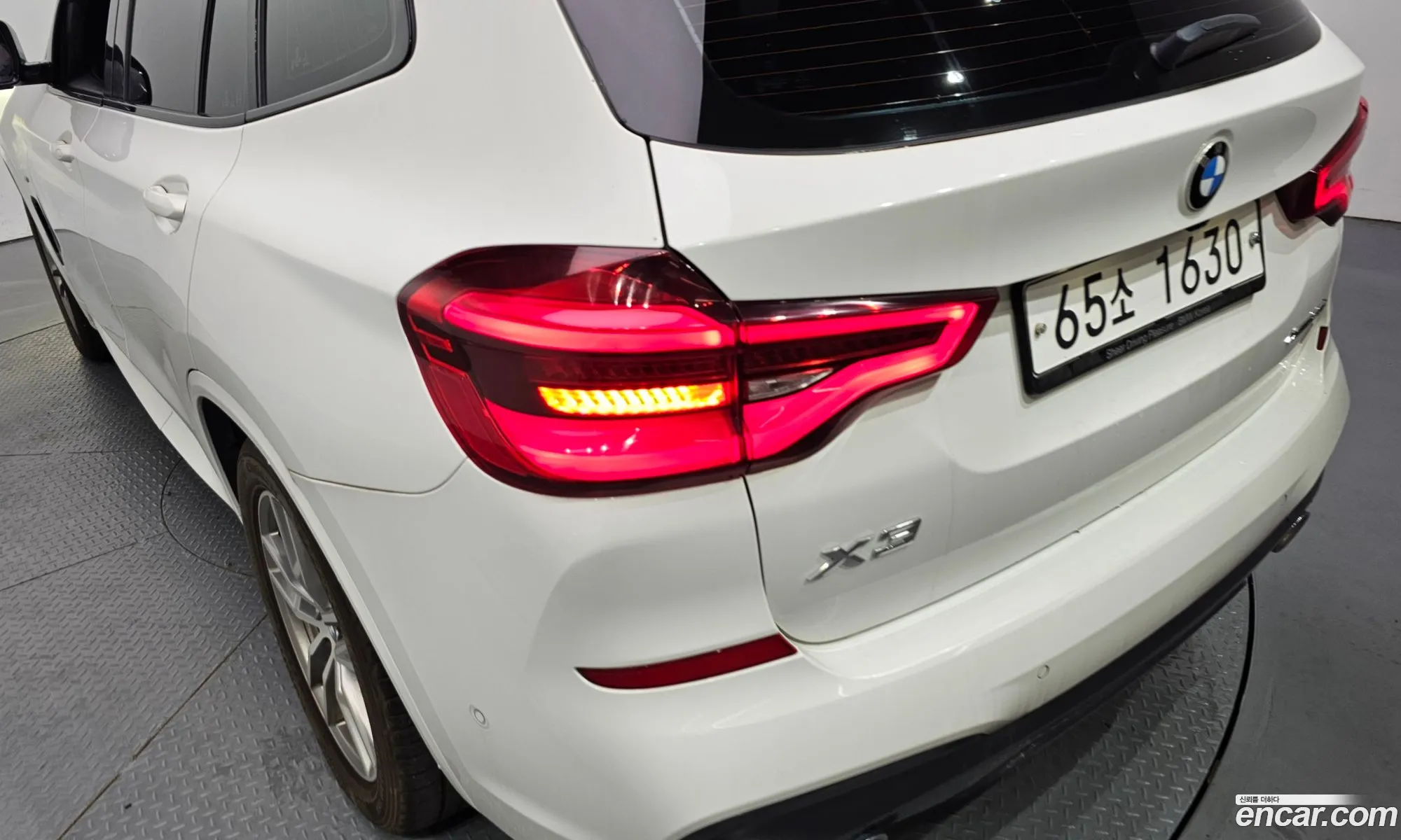 BMW X3 2018 WBATX3108JLB94740 — 10