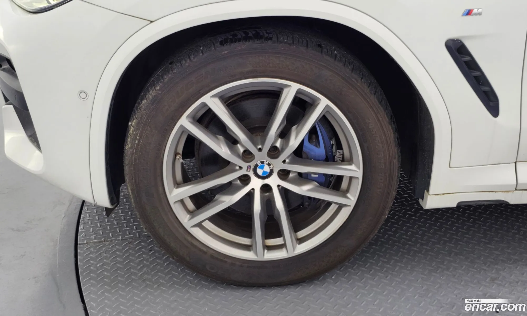 BMW X3 2018 WBATX3108JLB94740 — 28