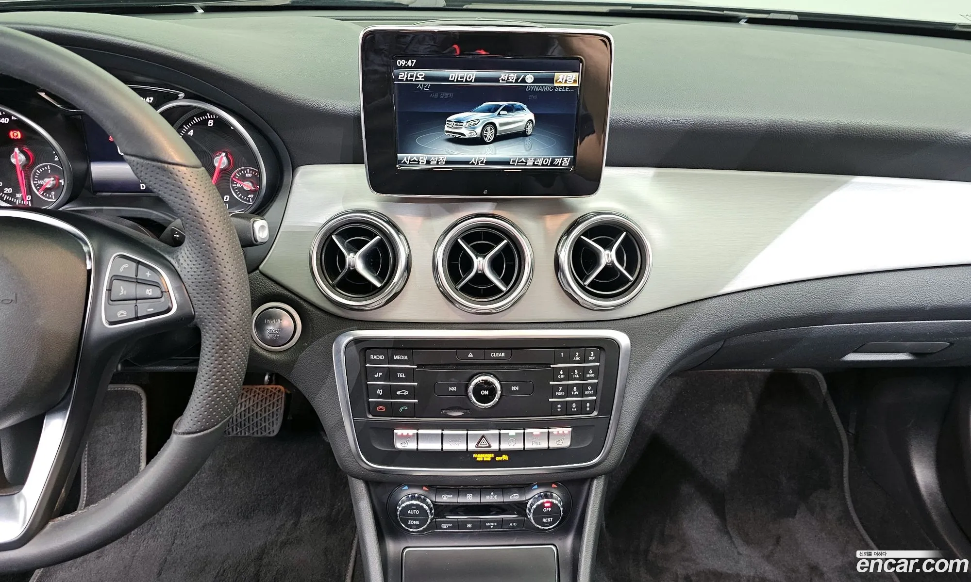 Mercedes-Benz GLA-Class X156 2019 WDCTG4FB6KJ648975 — 14