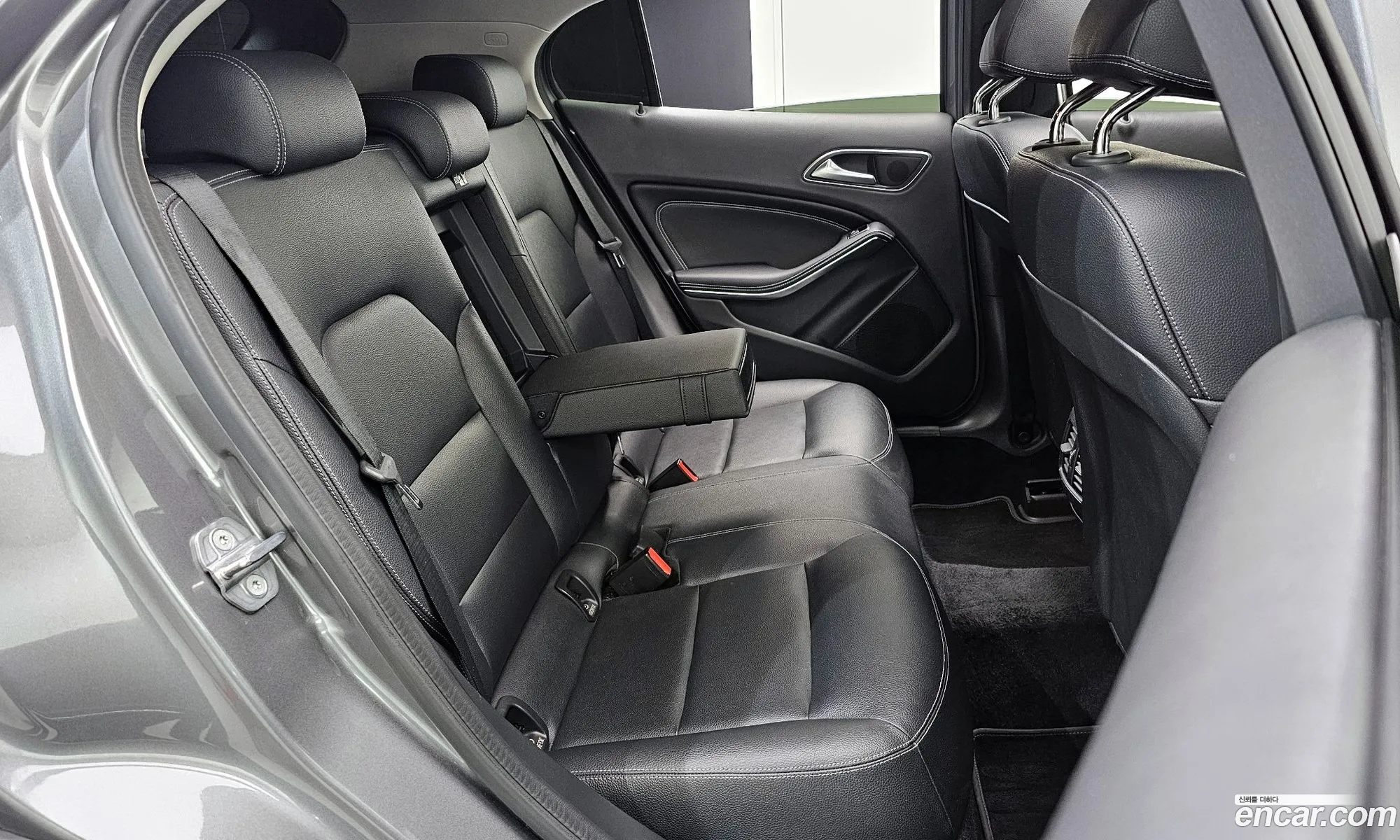 Mercedes-Benz GLA-Class X156 2019 WDCTG4FB6KJ648975 — 2