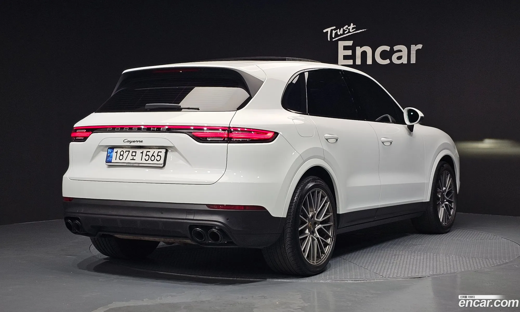 Porsche Cayenne 2022 — 11