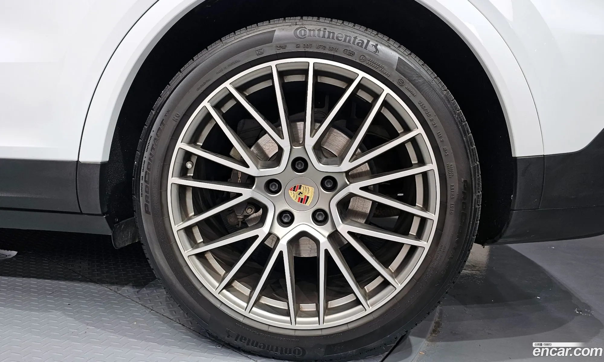 Porsche Cayenne 2022 — 8