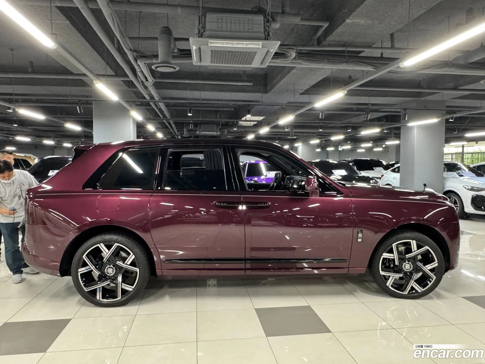 Rolls-Royce Cullinan 2025 — 14