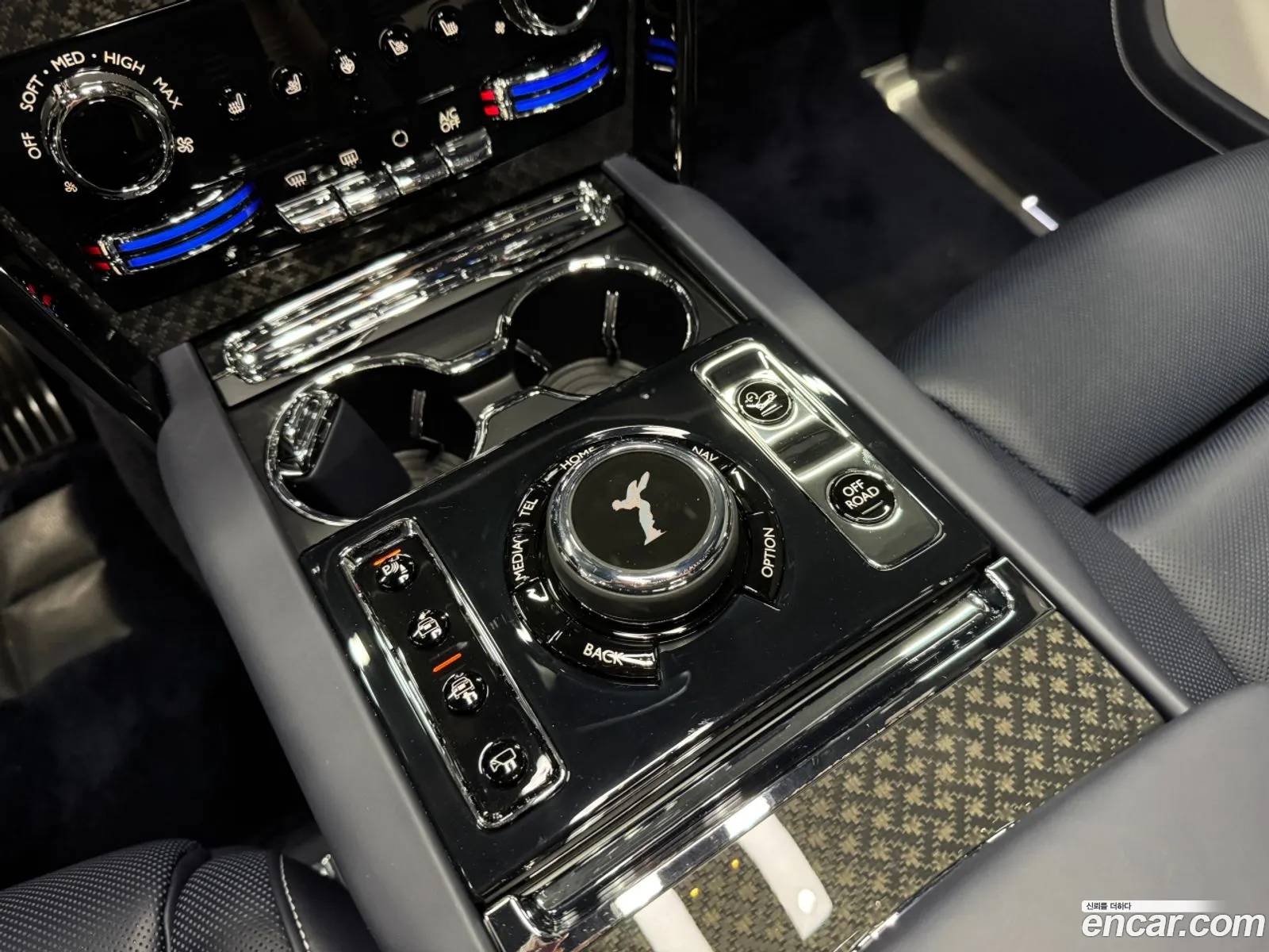 Rolls-Royce Cullinan 2025 — 15
