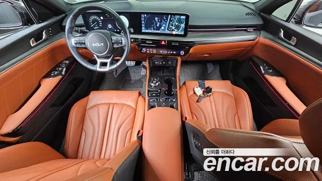 Kia K5 Hybrid 2024 — 4