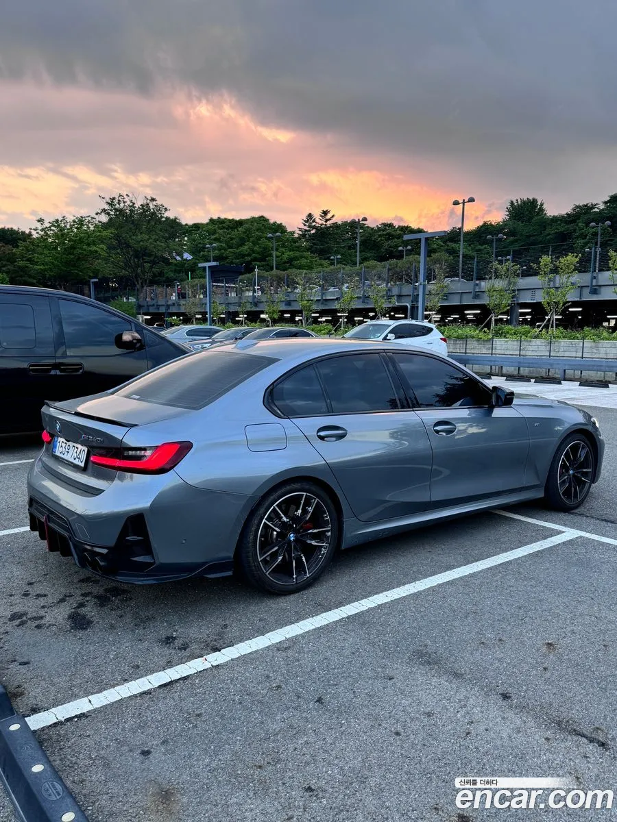 BMW 3 Series 2025 — 12