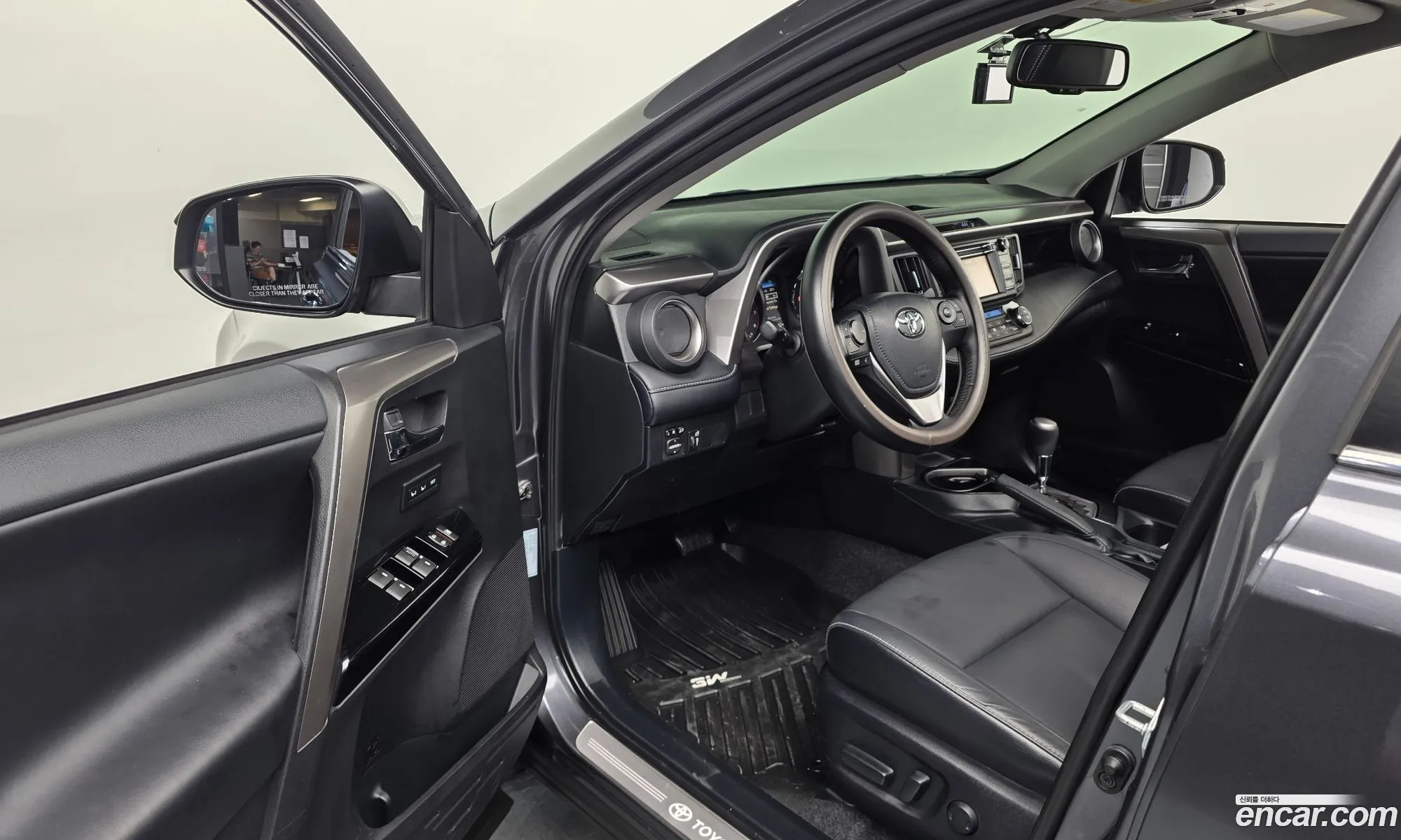 Toyota RAV4 2018 — 10