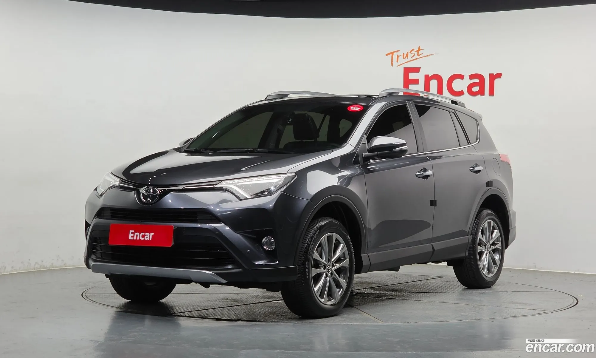 Toyota RAV4 2018 — 11