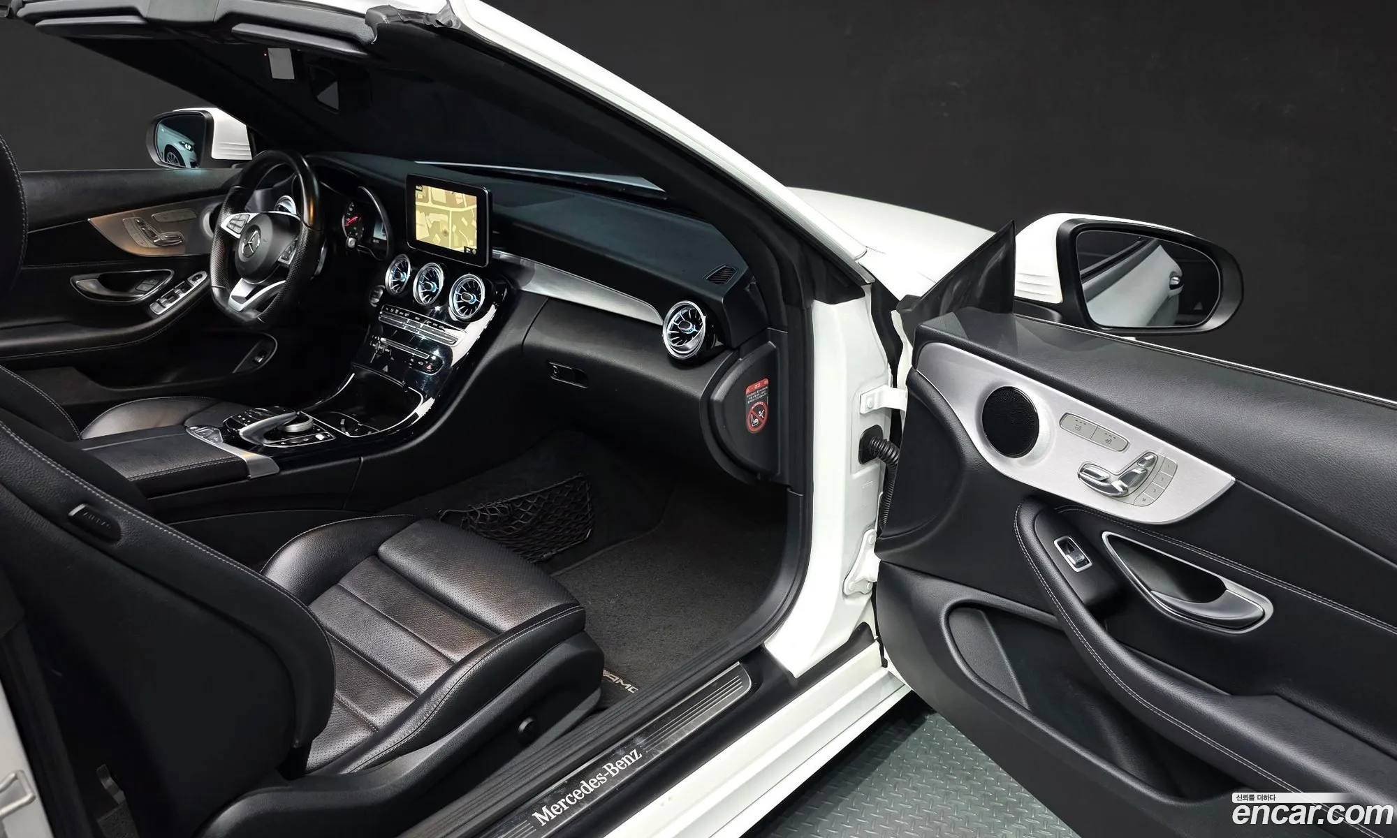 Mercedes-Benz C-Class W205 2018 — 21