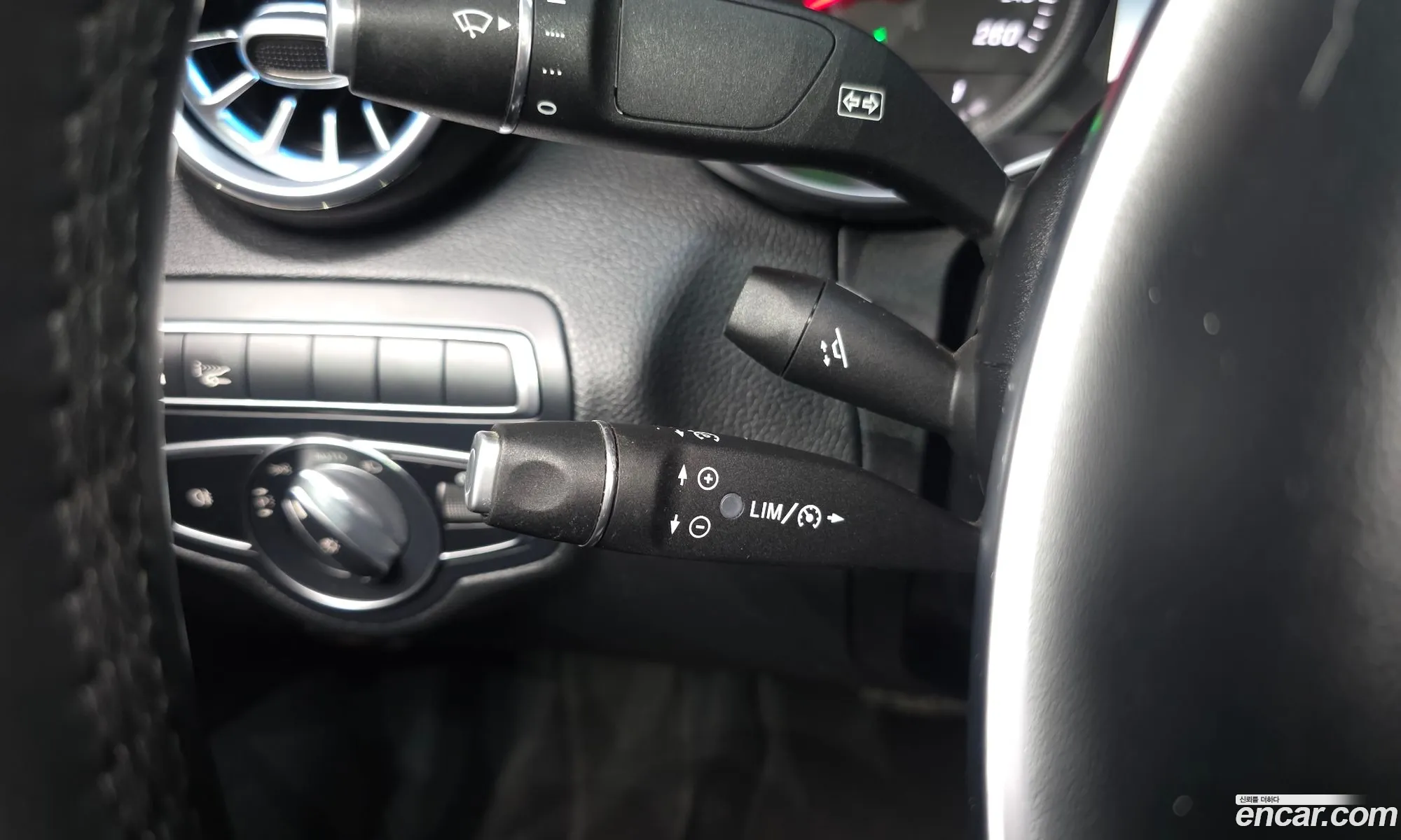 Mercedes-Benz C-Class W205 2018 — 9