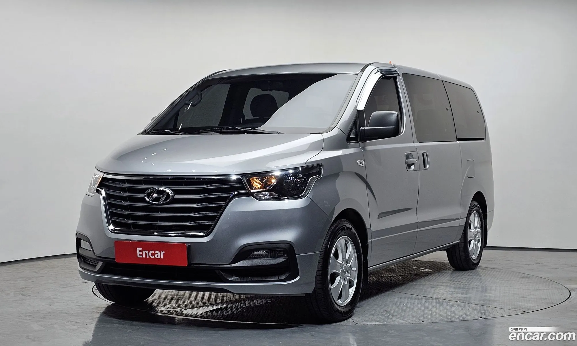 Hyundai Grand Starex 2019 — 3