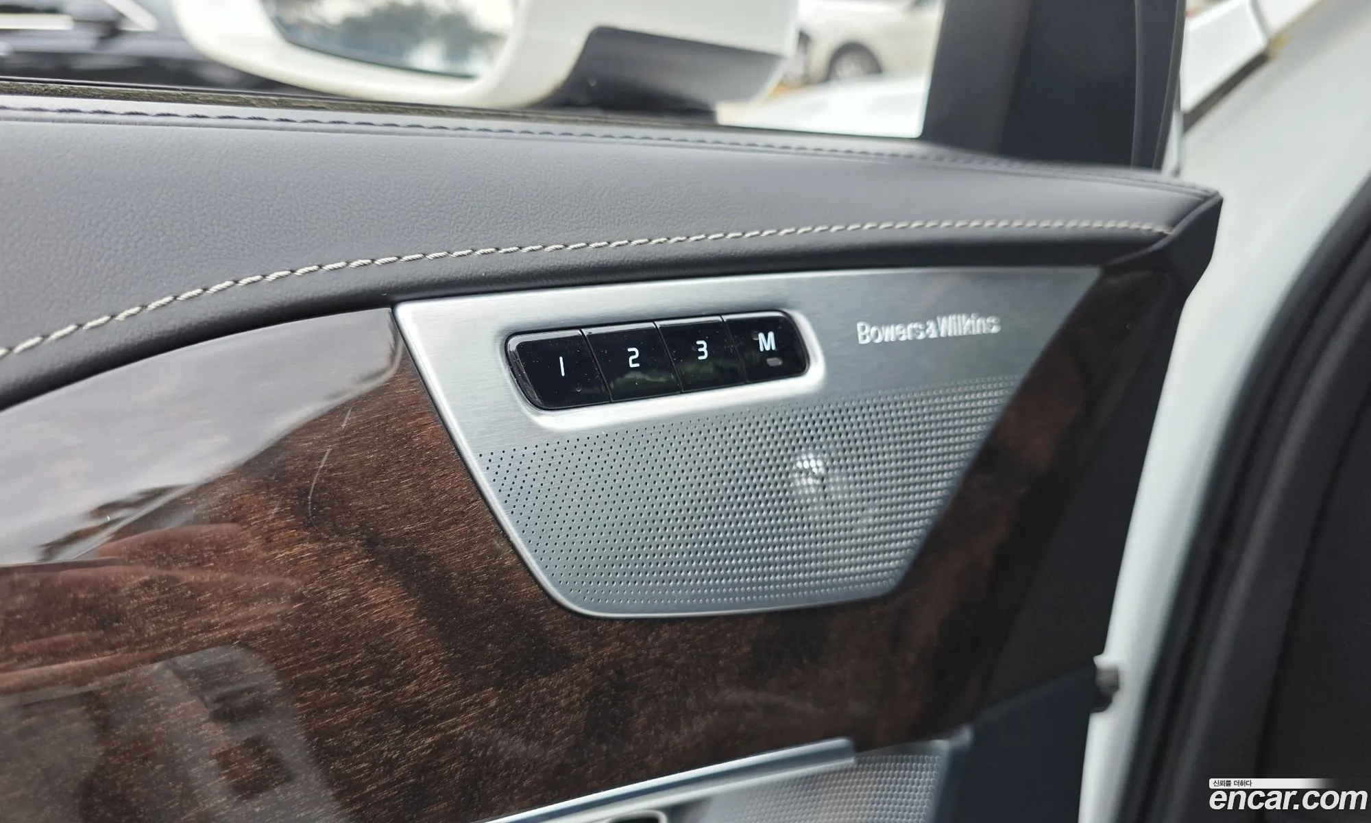 Volvo XC90 2016 YV1LFA22CH1123112 — 15