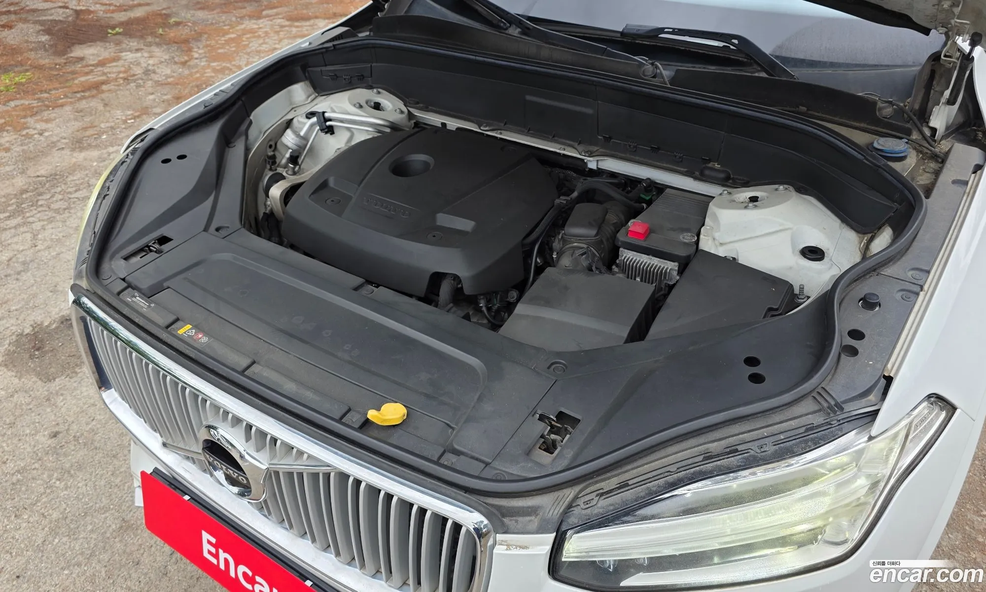 Volvo XC90 2016 YV1LFA22CH1123112 — 14