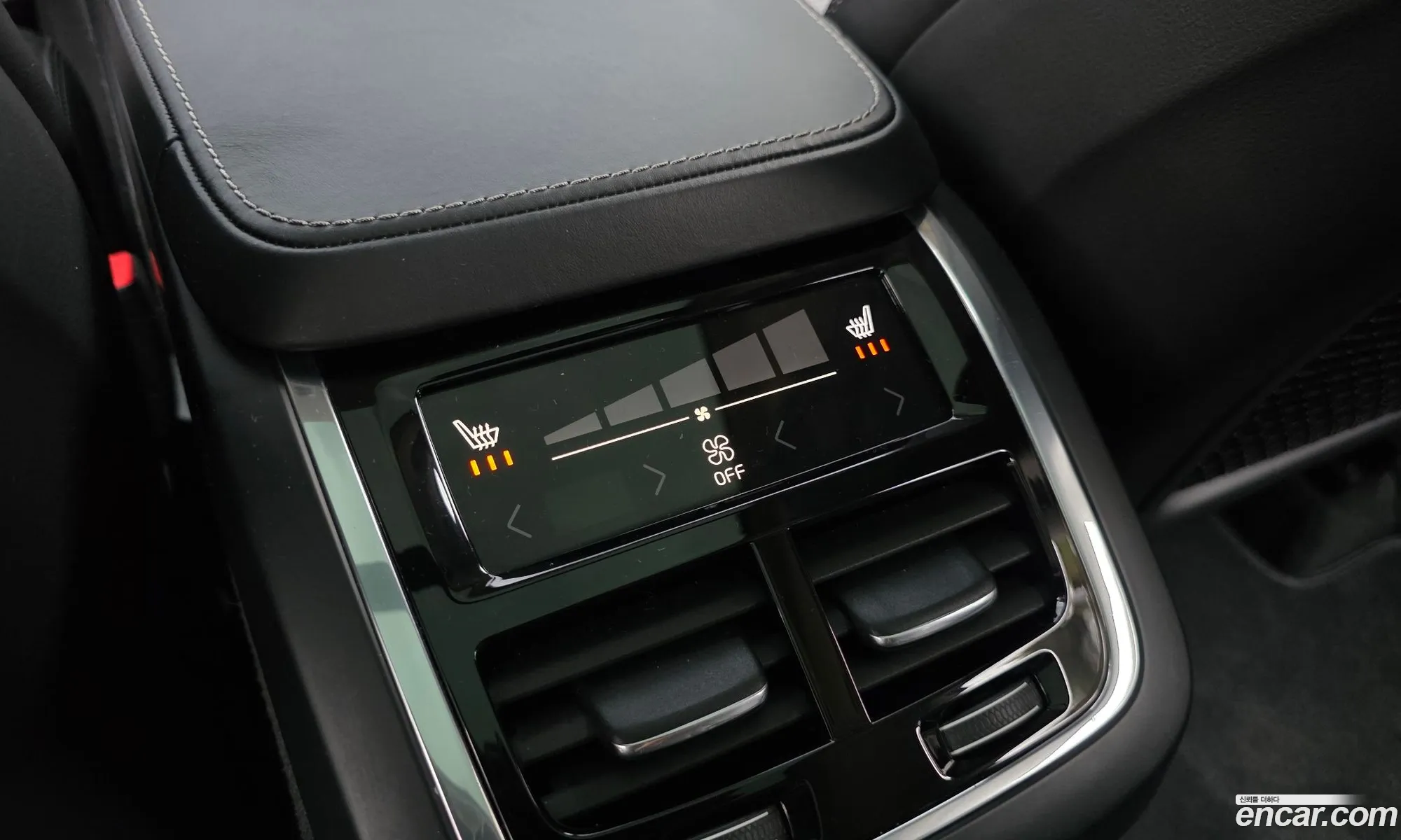 Volvo XC90 2016 YV1LFA22CH1123112 — 11