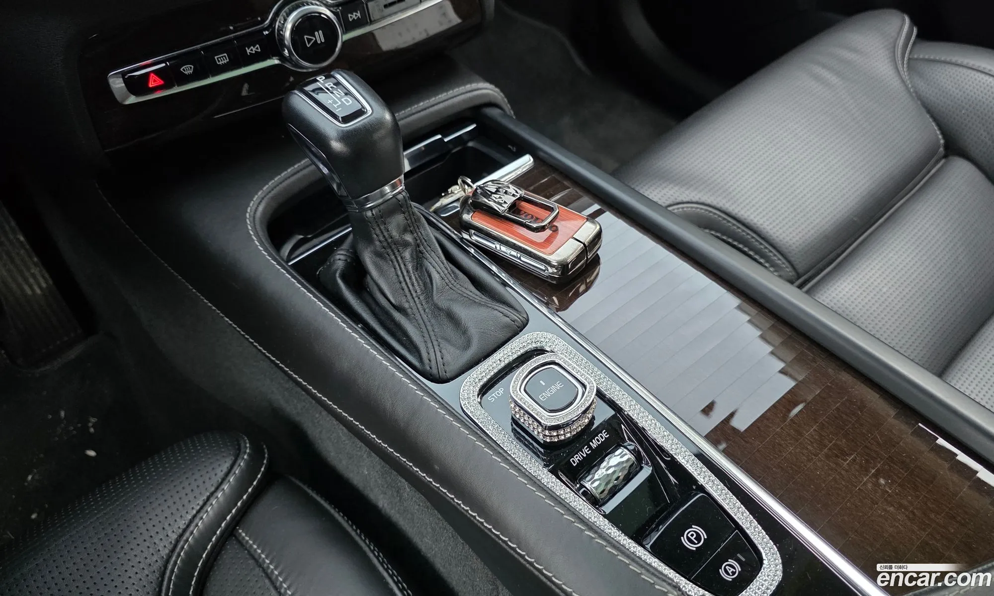 Volvo XC90 2016 YV1LFA22CH1123112 — 17