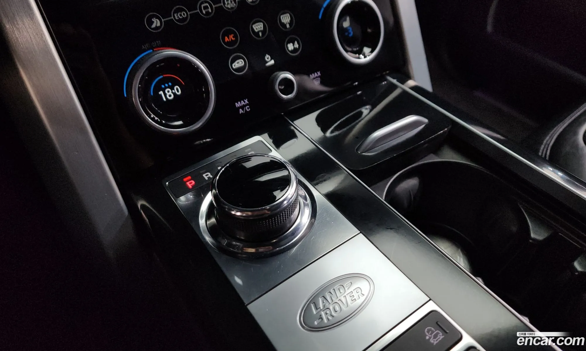 Land Rover Range Rover 2019 SALGA3BE2KA522575 — 11